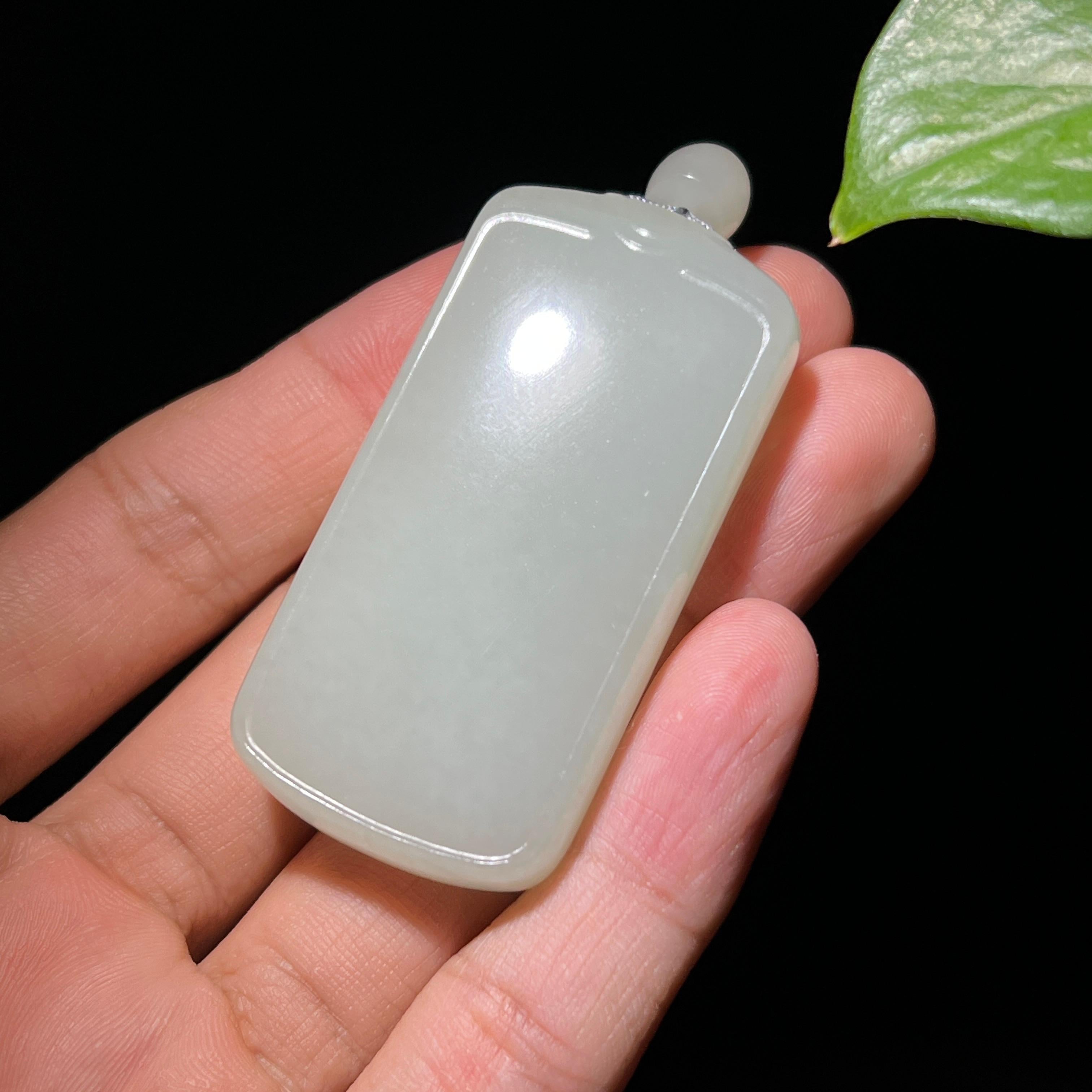 和田玉籽料天然皮色平安无事牌（46.9g）