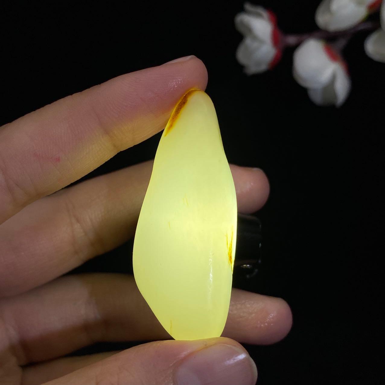 和田玉黄皮籽料原石（20g）
