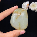 和田玉洒金皮籽料手把件（95.8g）