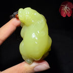 和田玉黄口料貔貅手把件（102.0g）