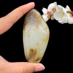 和田玉秋梨皮籽料手把件（108.7g）