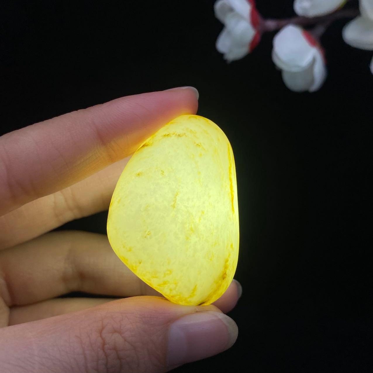 和田玉洒金皮籽料原石（29g）