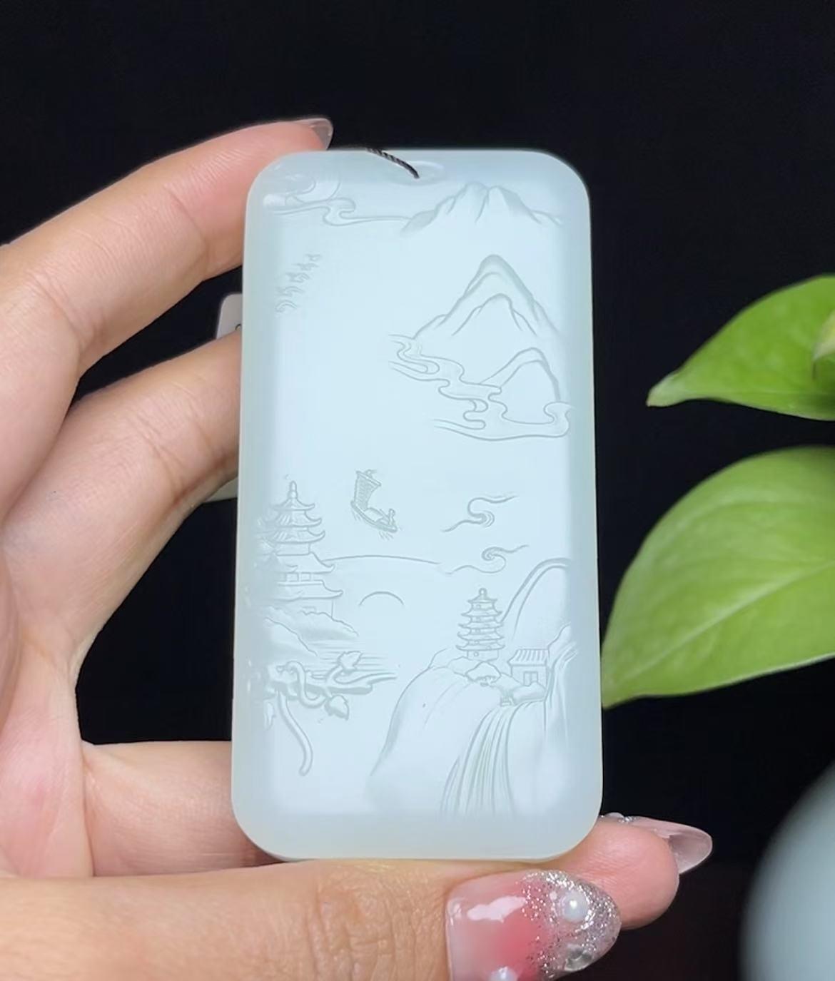 和田羊脂玉山水龙牌（105.6g）