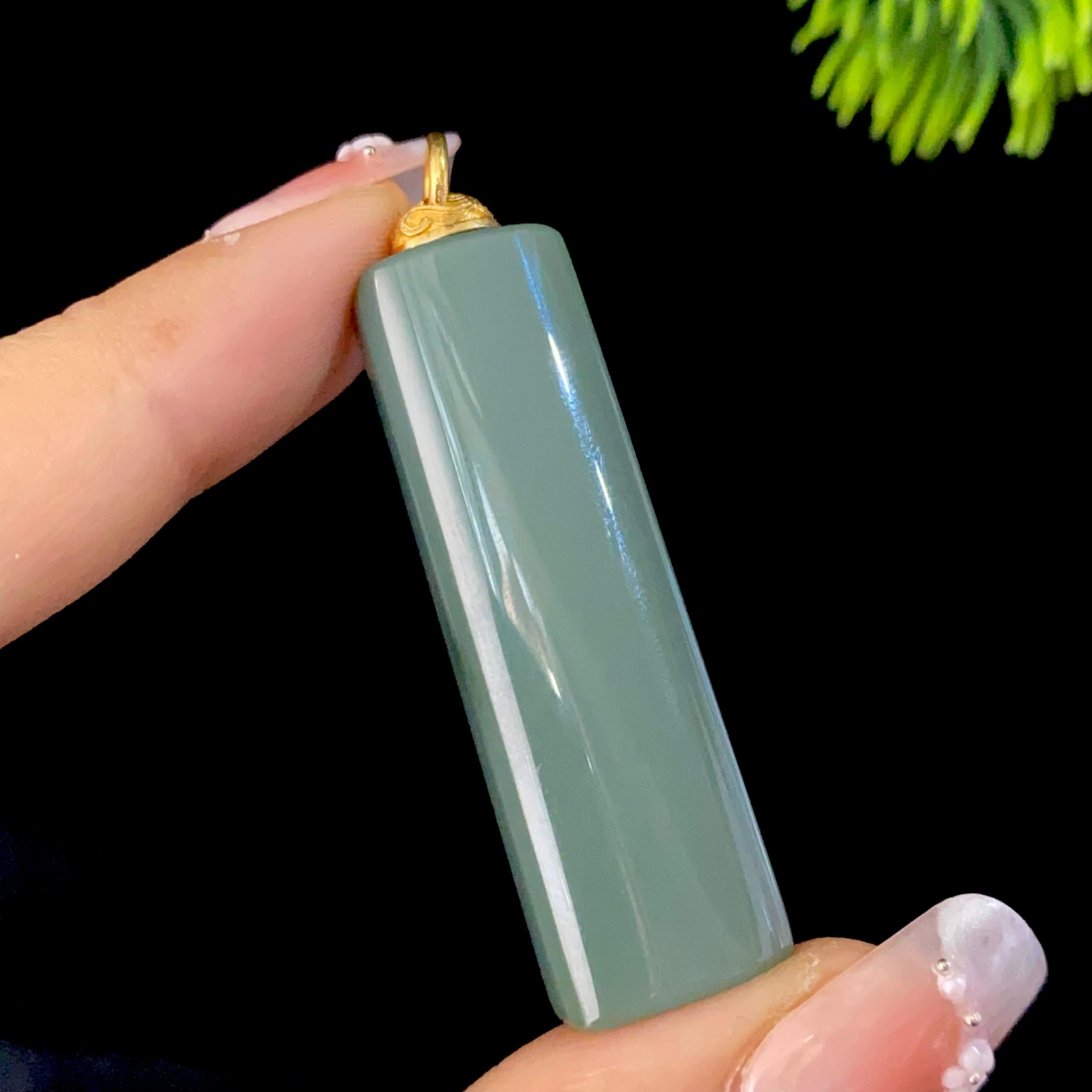 和田玉鸭蛋青18k金扣头无事牌（12.3g）