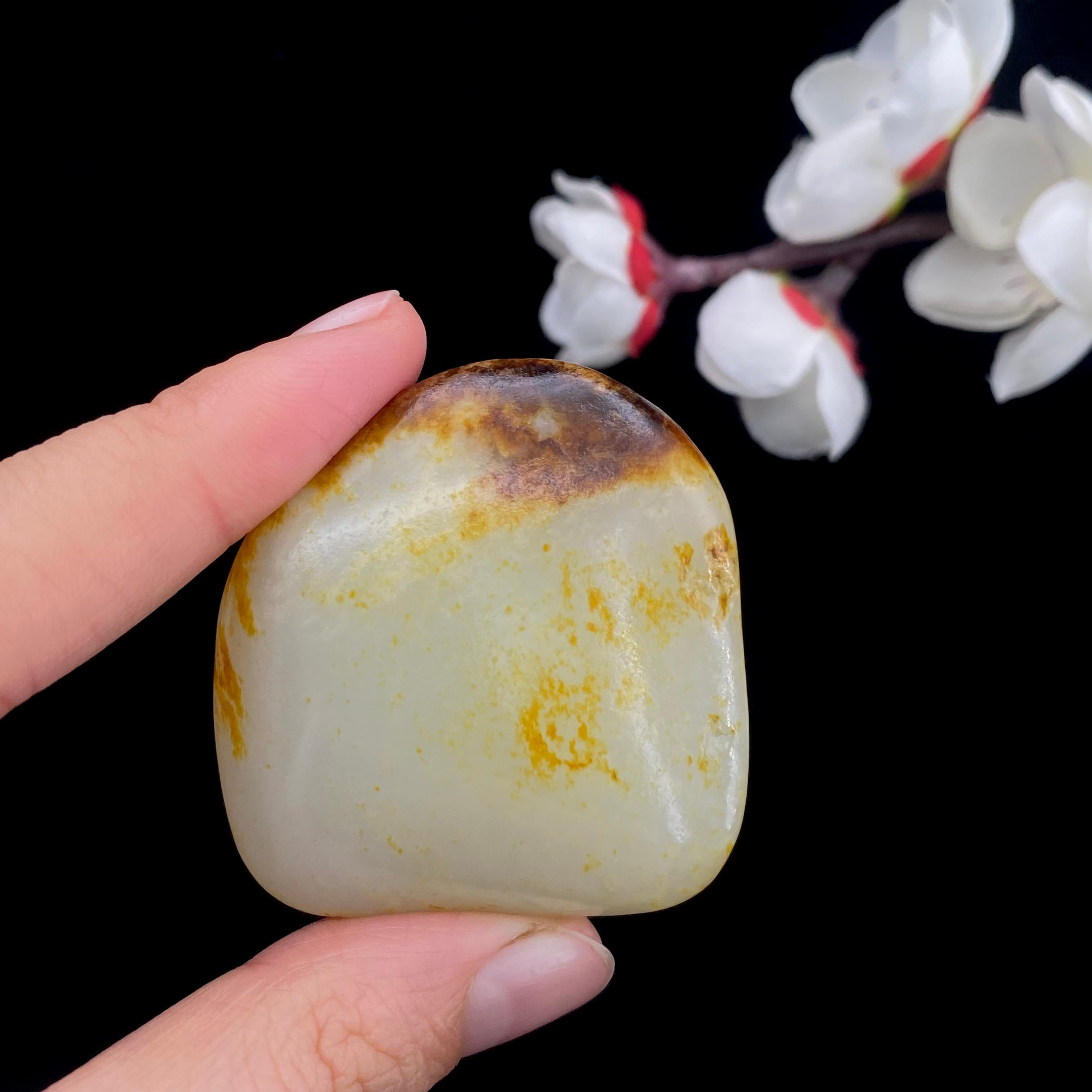 和田玉聚红皮籽料原石（43.3g）