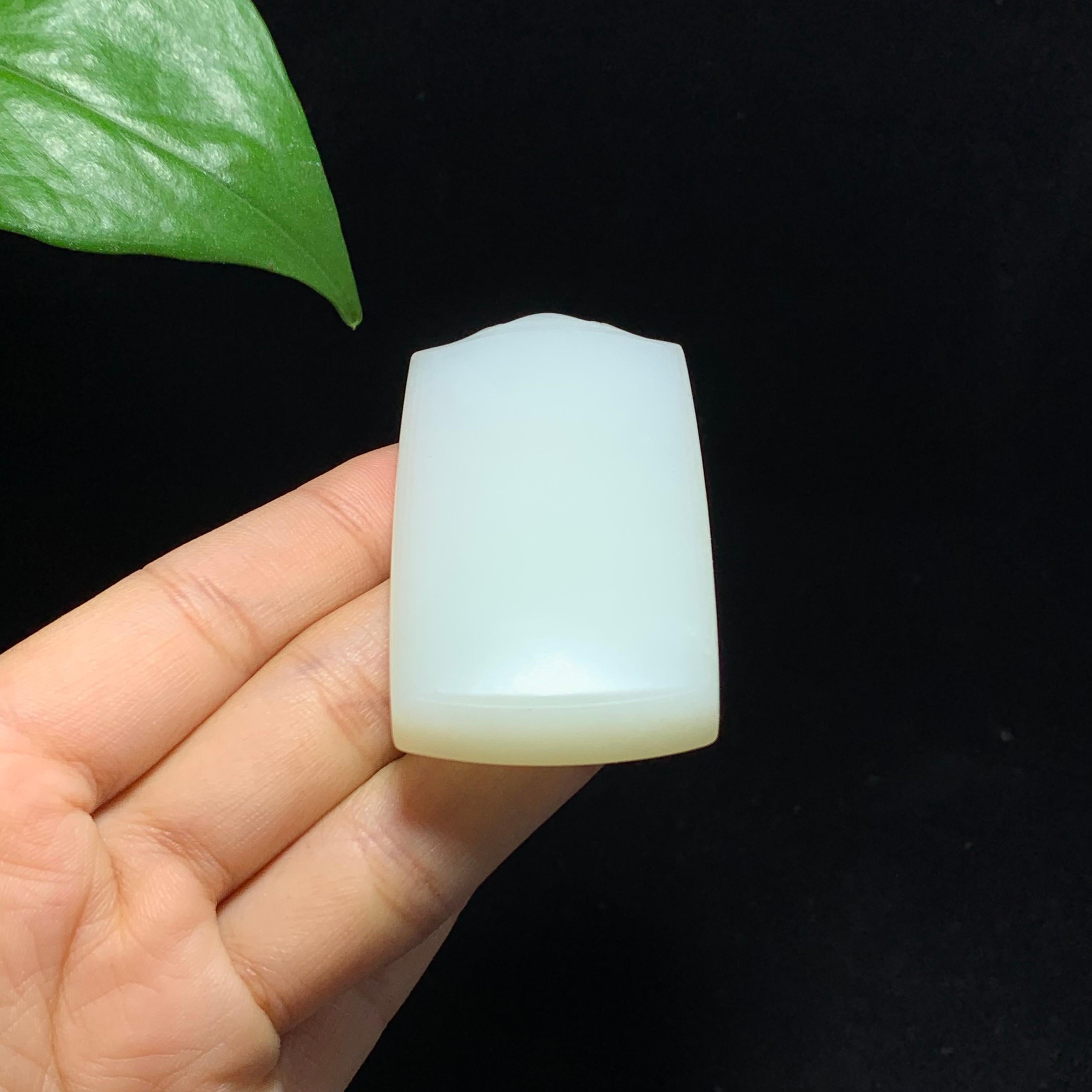 收藏级和田山料羊脂白玉无事牌挂件（54.0g）