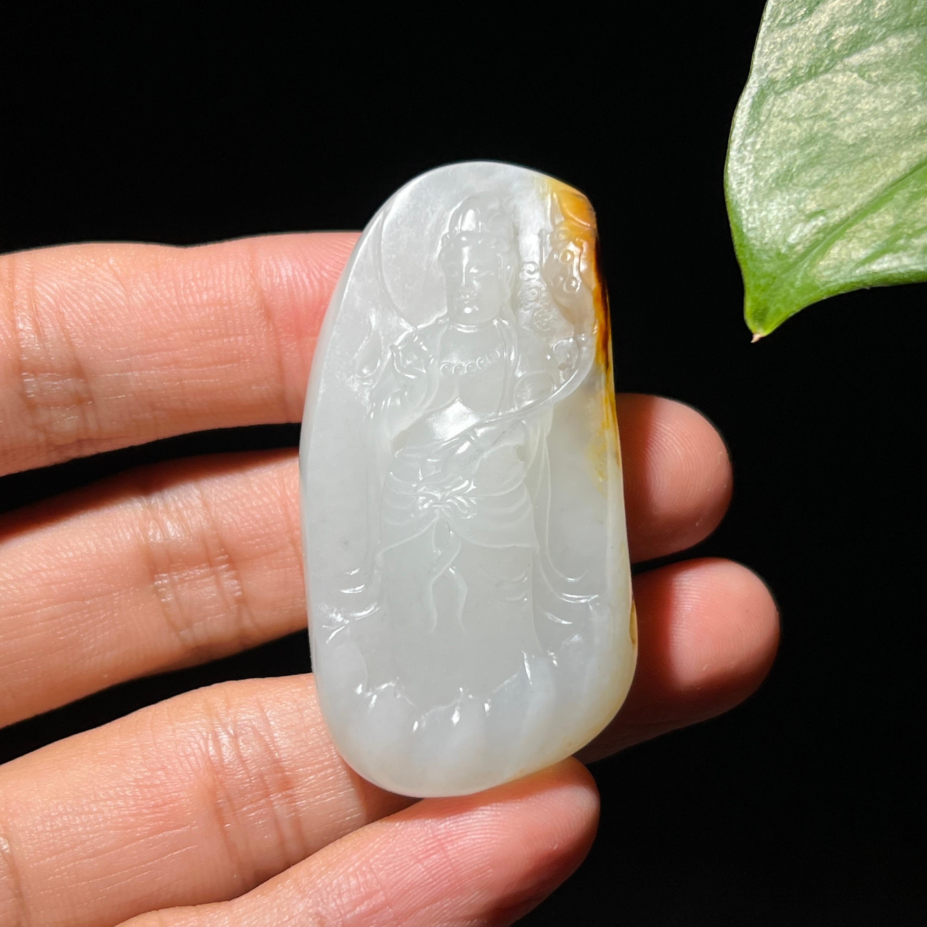 和田玉籽料沁黄皮观音挂件（35.9g）