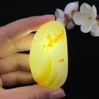 和田玉洒红皮籽料大挂件（58.5g）