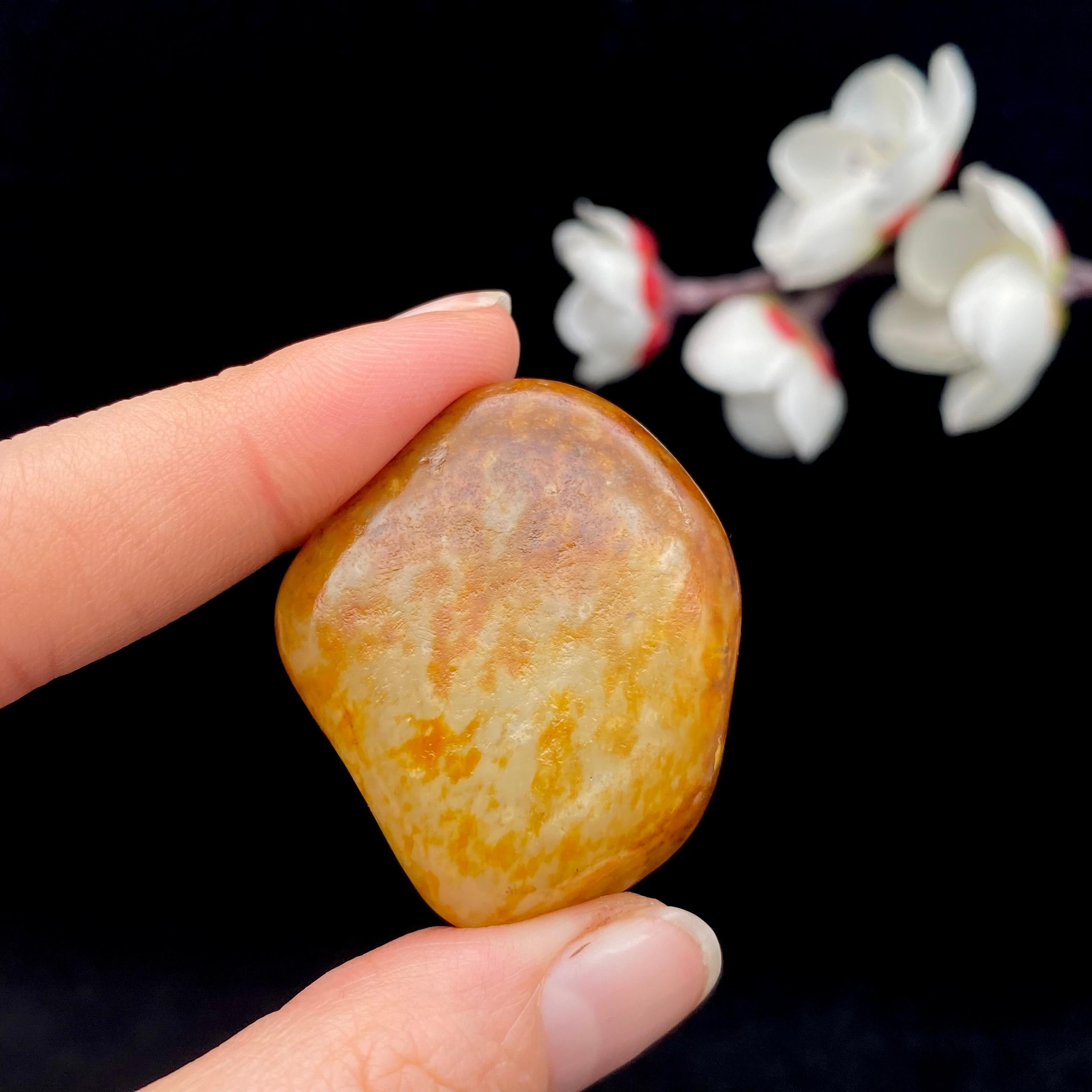 和田玉聚黄皮籽料挂件（25.8g）