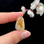 和田玉黄皮籽料（8.2g）