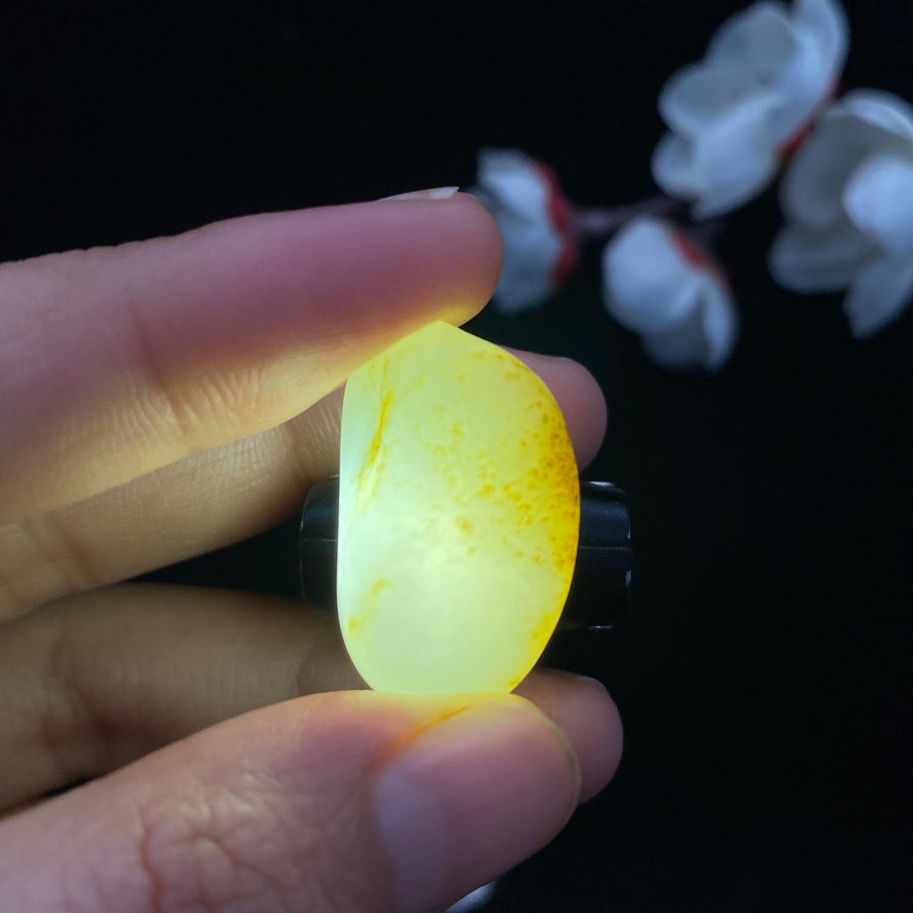 和田玉黄皮籽料（6.1g）
