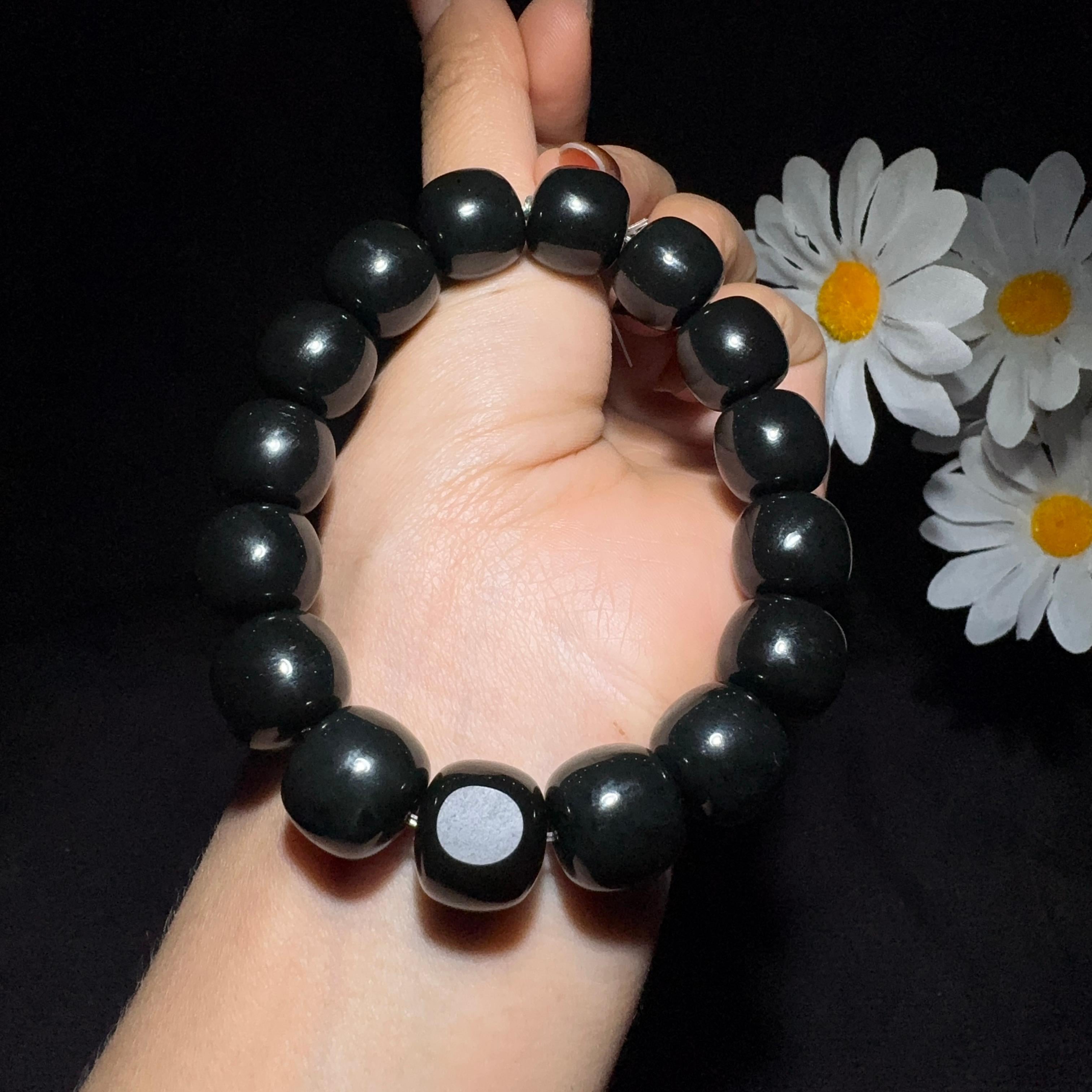 和田玉籽料黑青老型珠手串（75.7g）