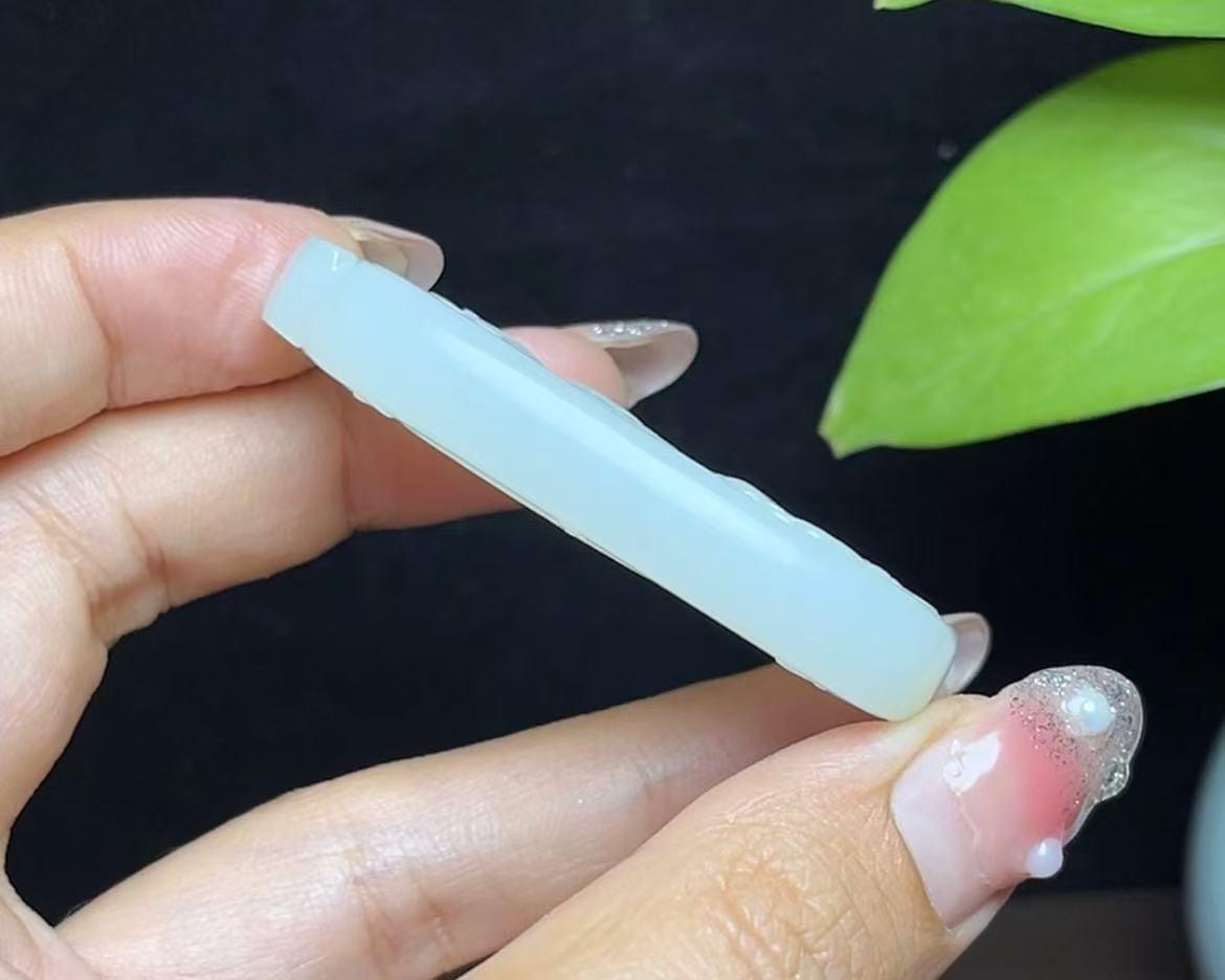 和田羊脂玉观音（36.7g）
