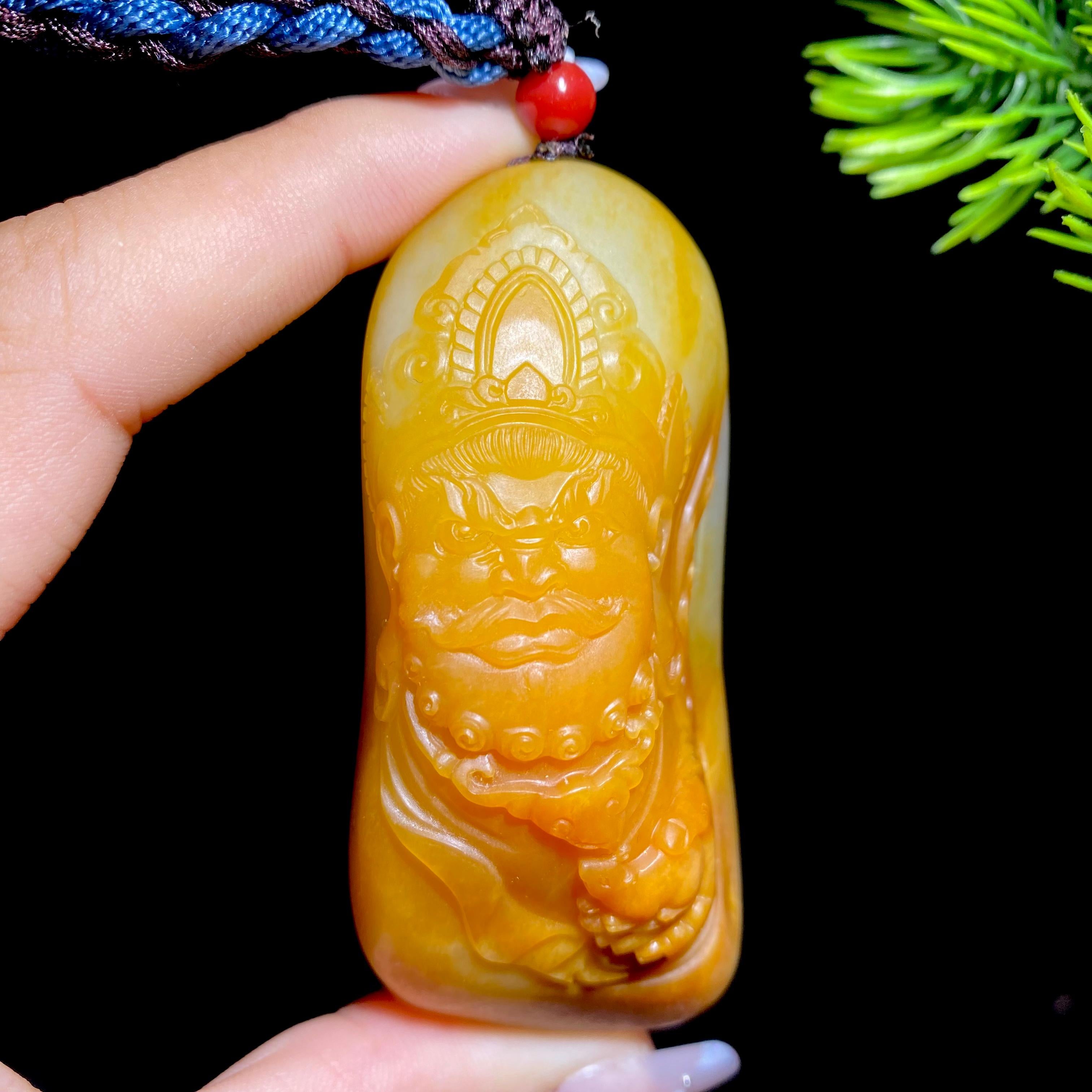 和田玉籽料黄财神（111.1g）