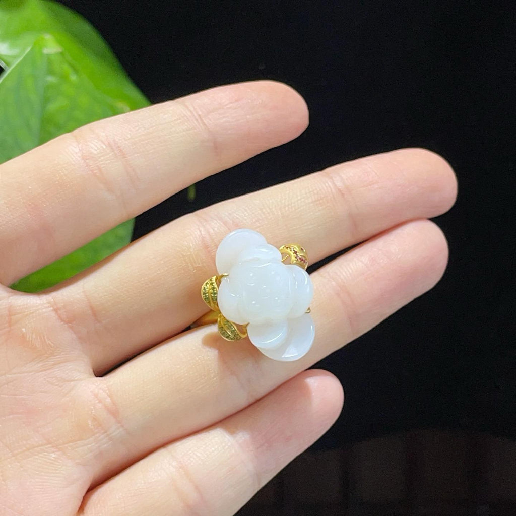 18K金羊脂玉莲花2605050019（8.0g）