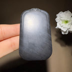 和田玉青花平安无事牌（70.1g）