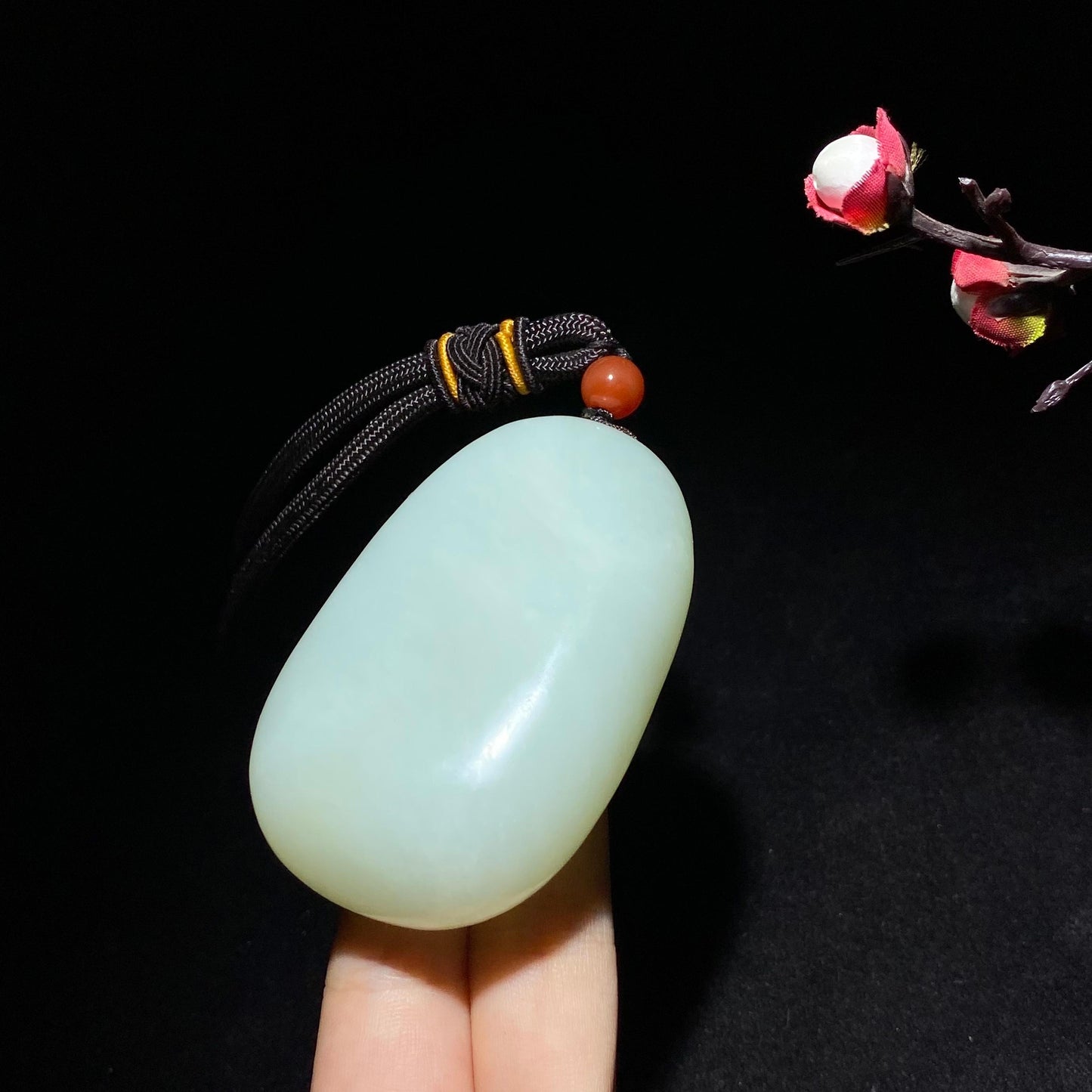 新疆且末糖白花开富贵手把件（46.3g）