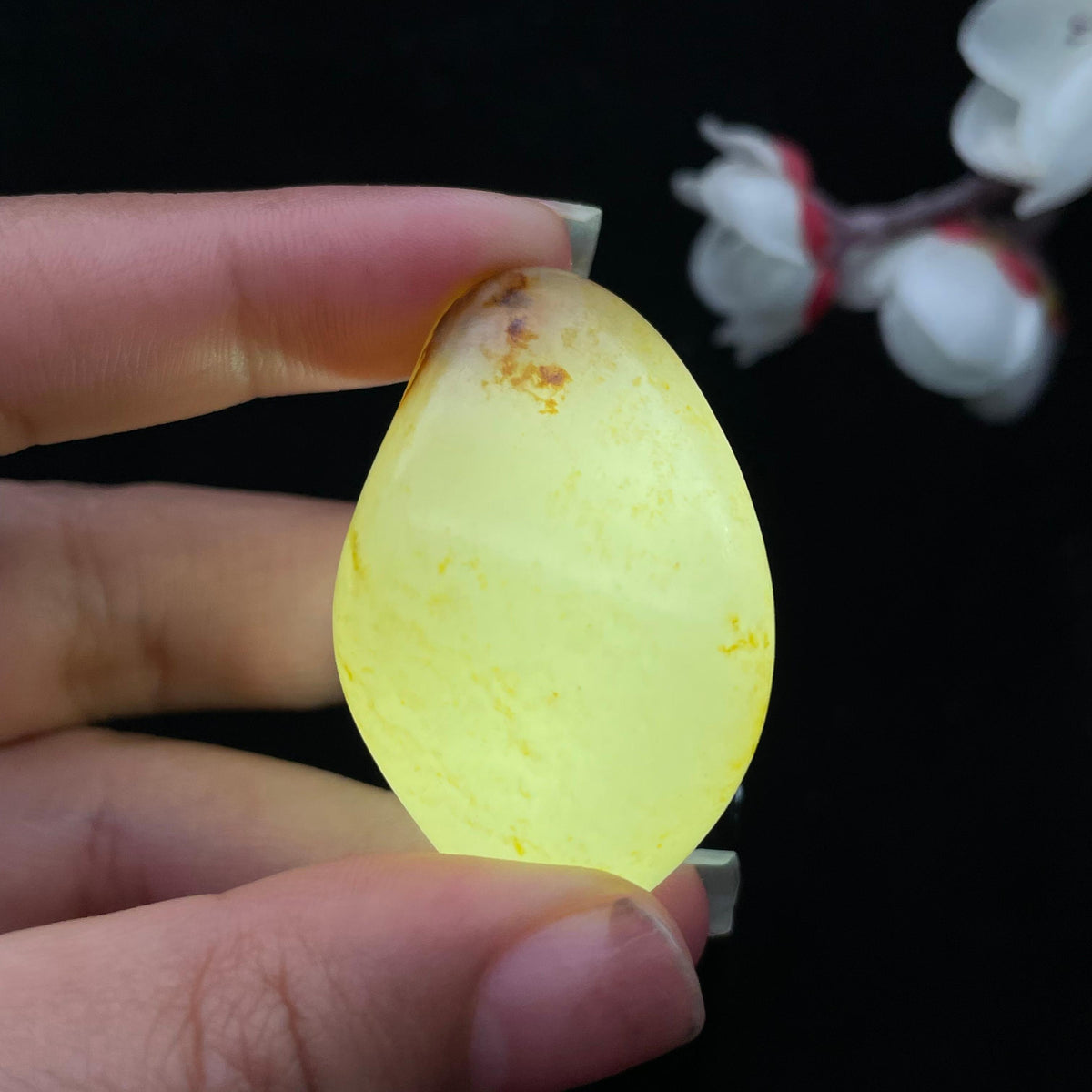 和田玉洒金皮籽料（28.4g）