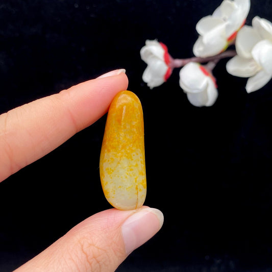 和田玉聚黄皮籽料原石（11g）