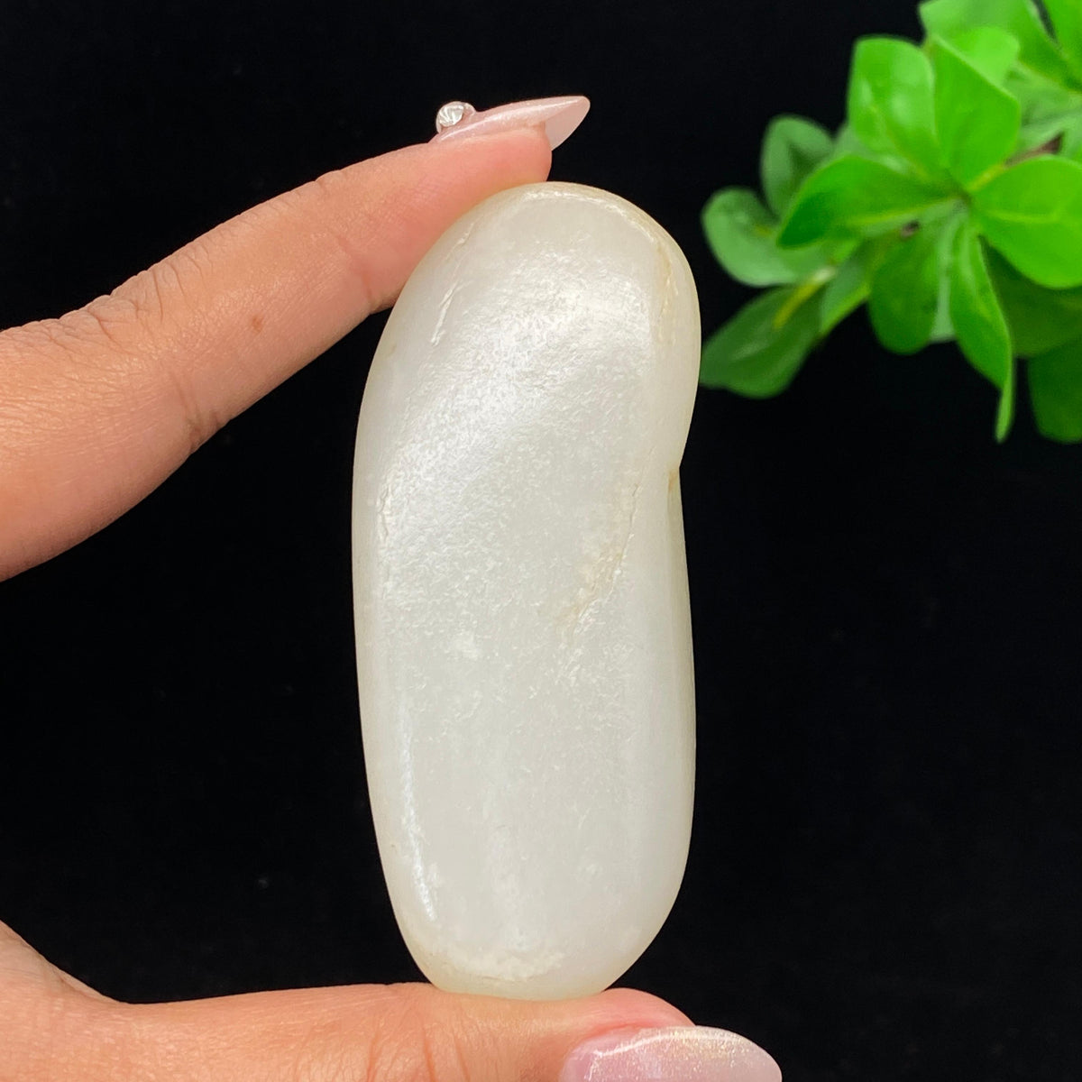 和田玉白玉籽料手把件（87.3g）