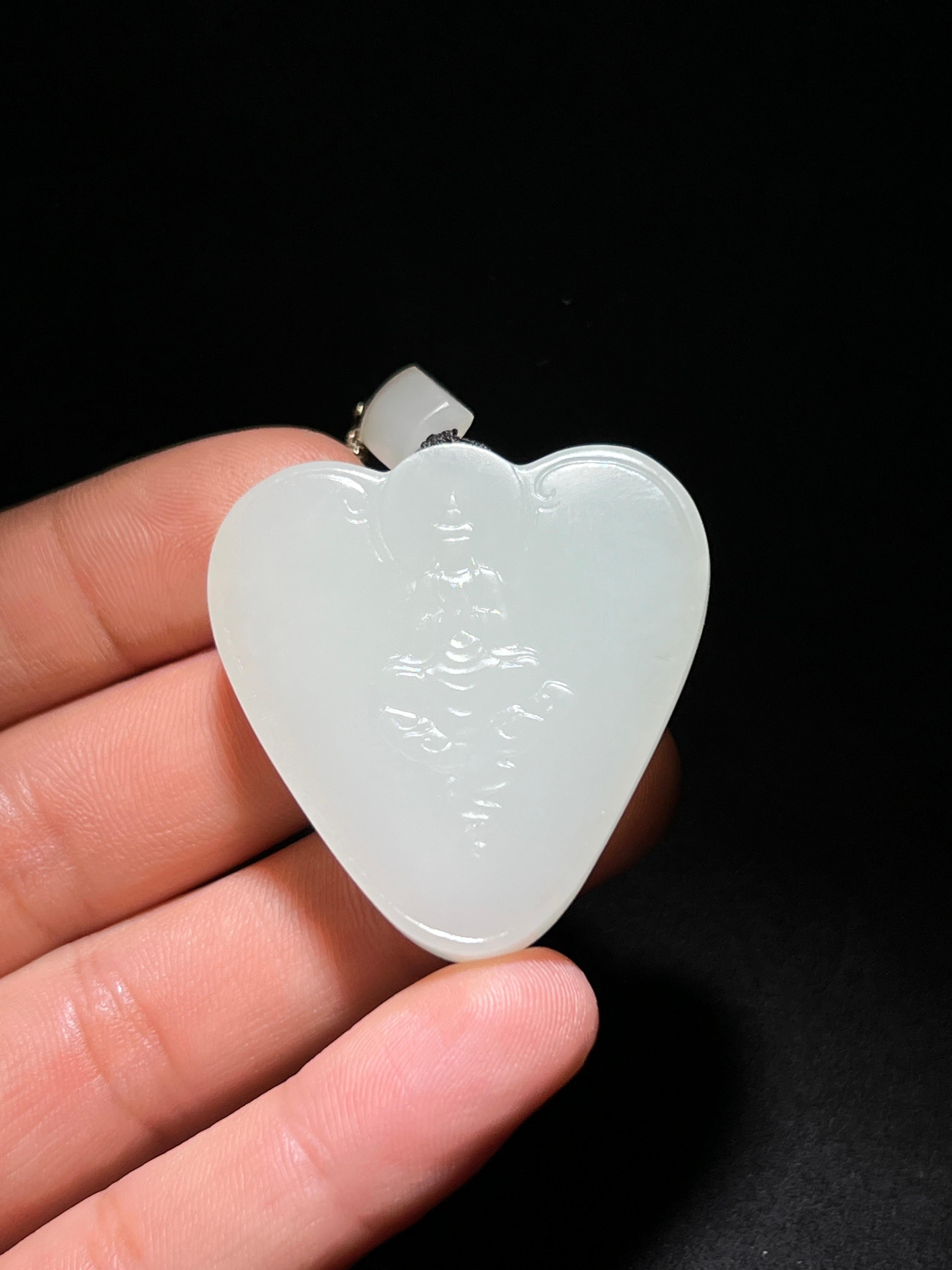 和田玉籽料无相脸观音（34.5g）