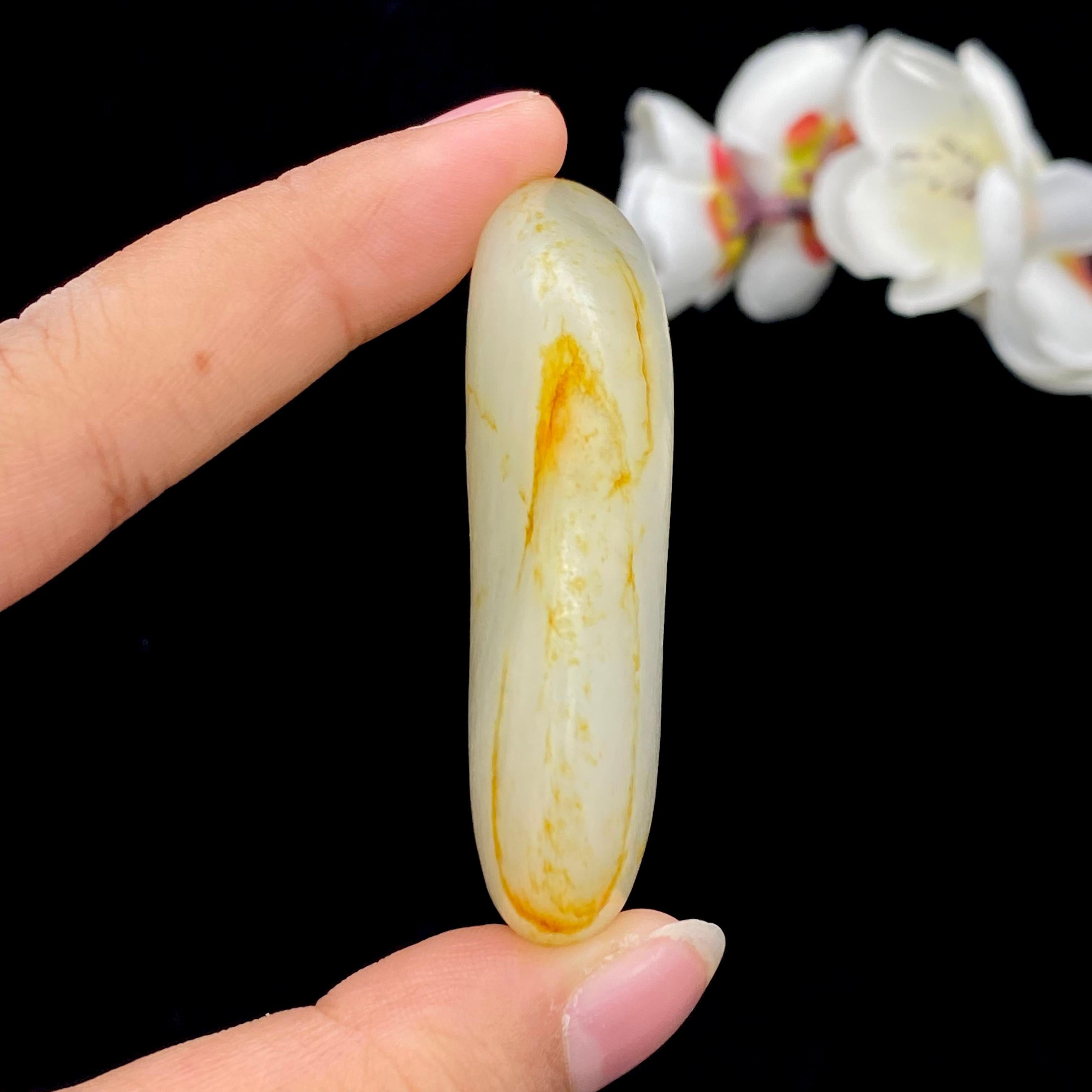 和田玉聚红皮籽料挂件（47.3g）