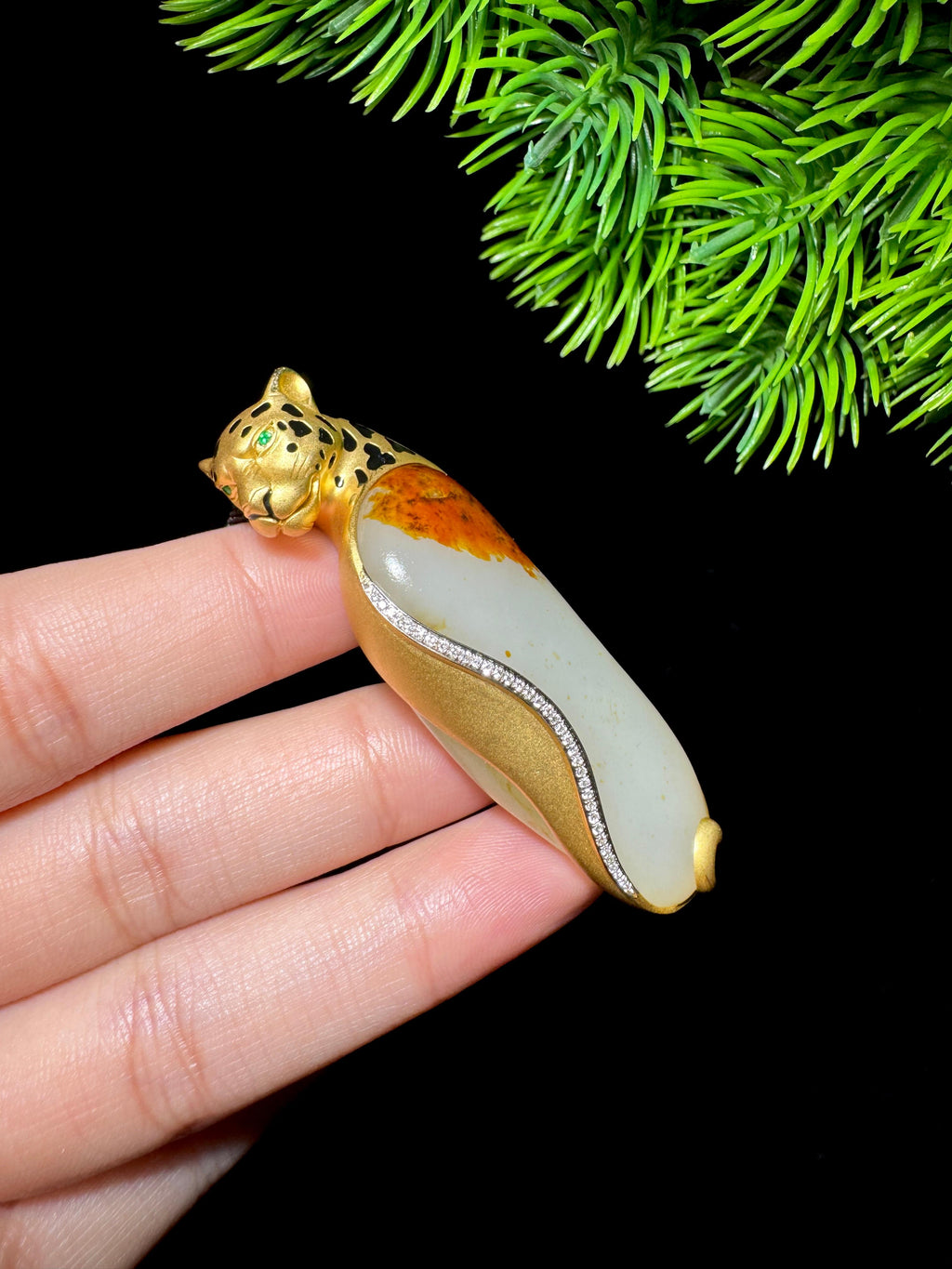 和田玉籽料金镶玉挂件（38.8g）