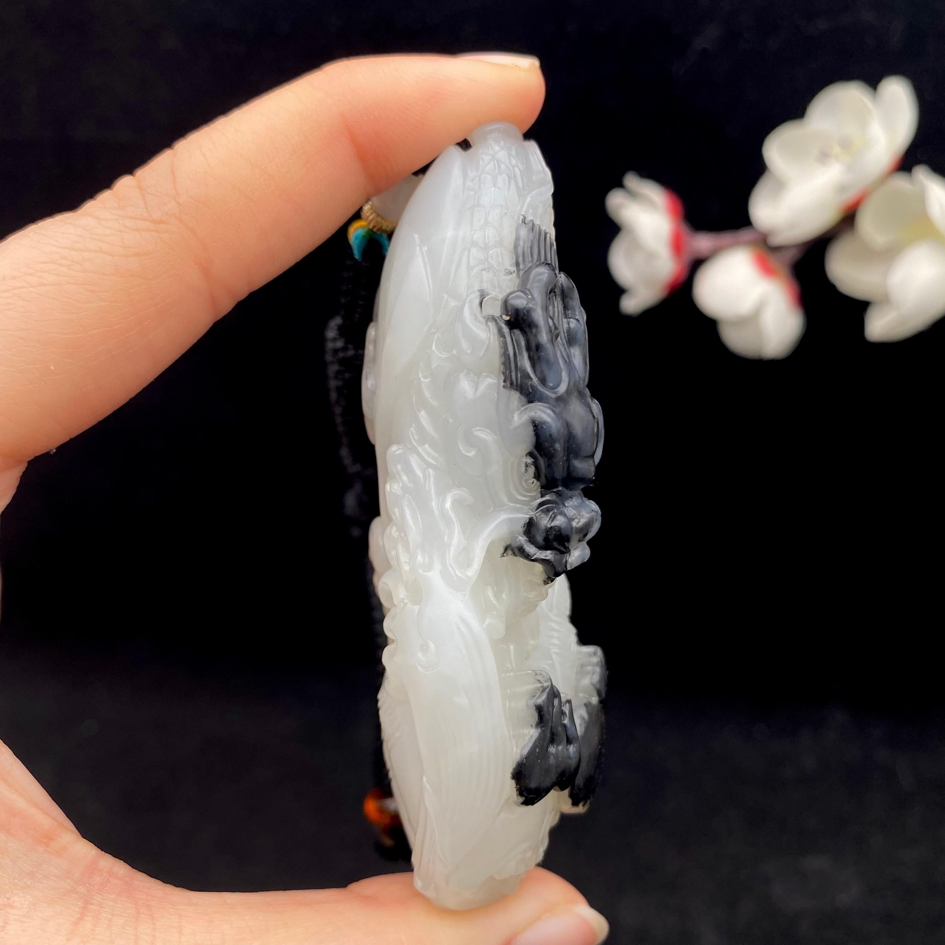 和田玉青玉籽料【龙】手把件（103.2g）