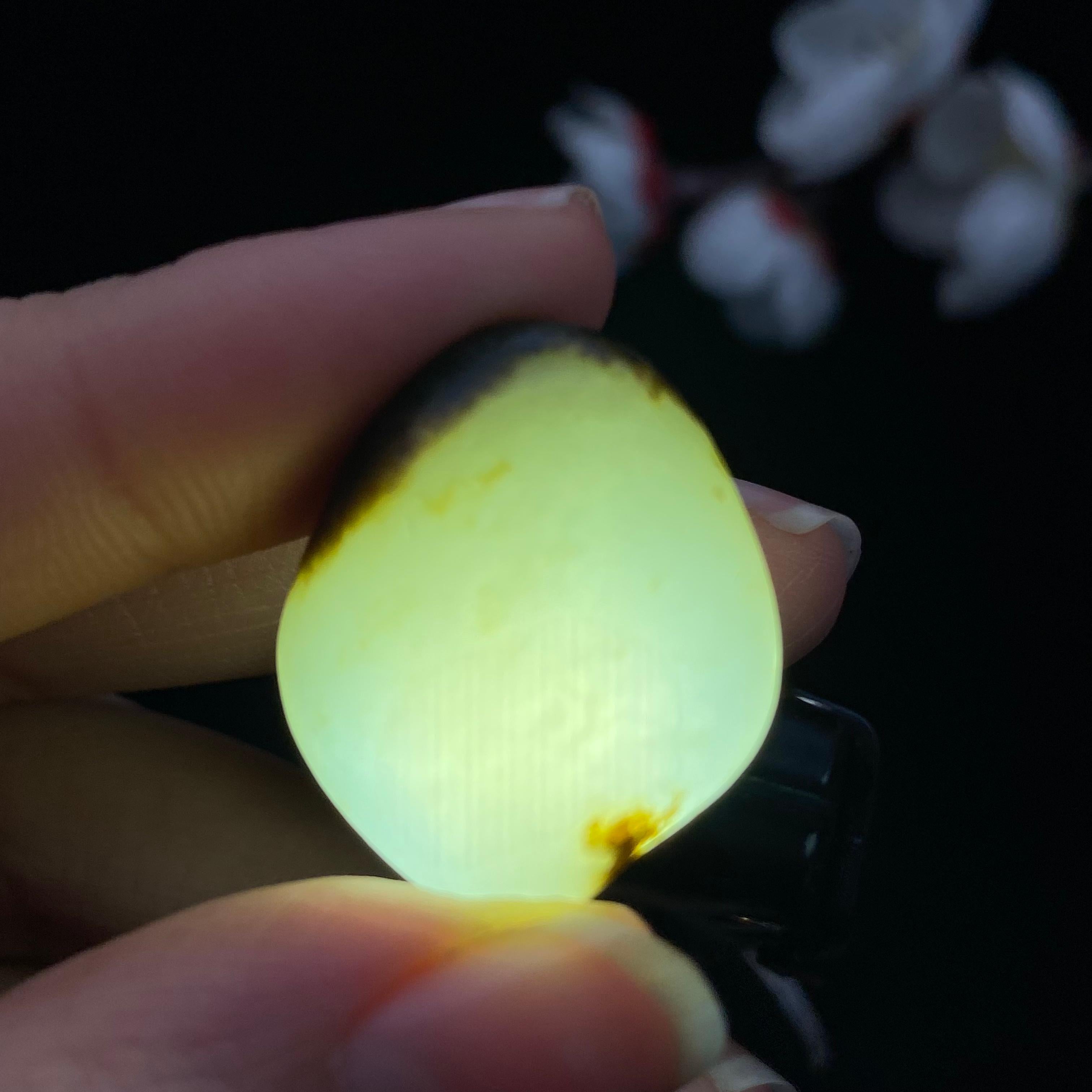 和田玉聚黑皮籽料吊坠籽（7.4g）