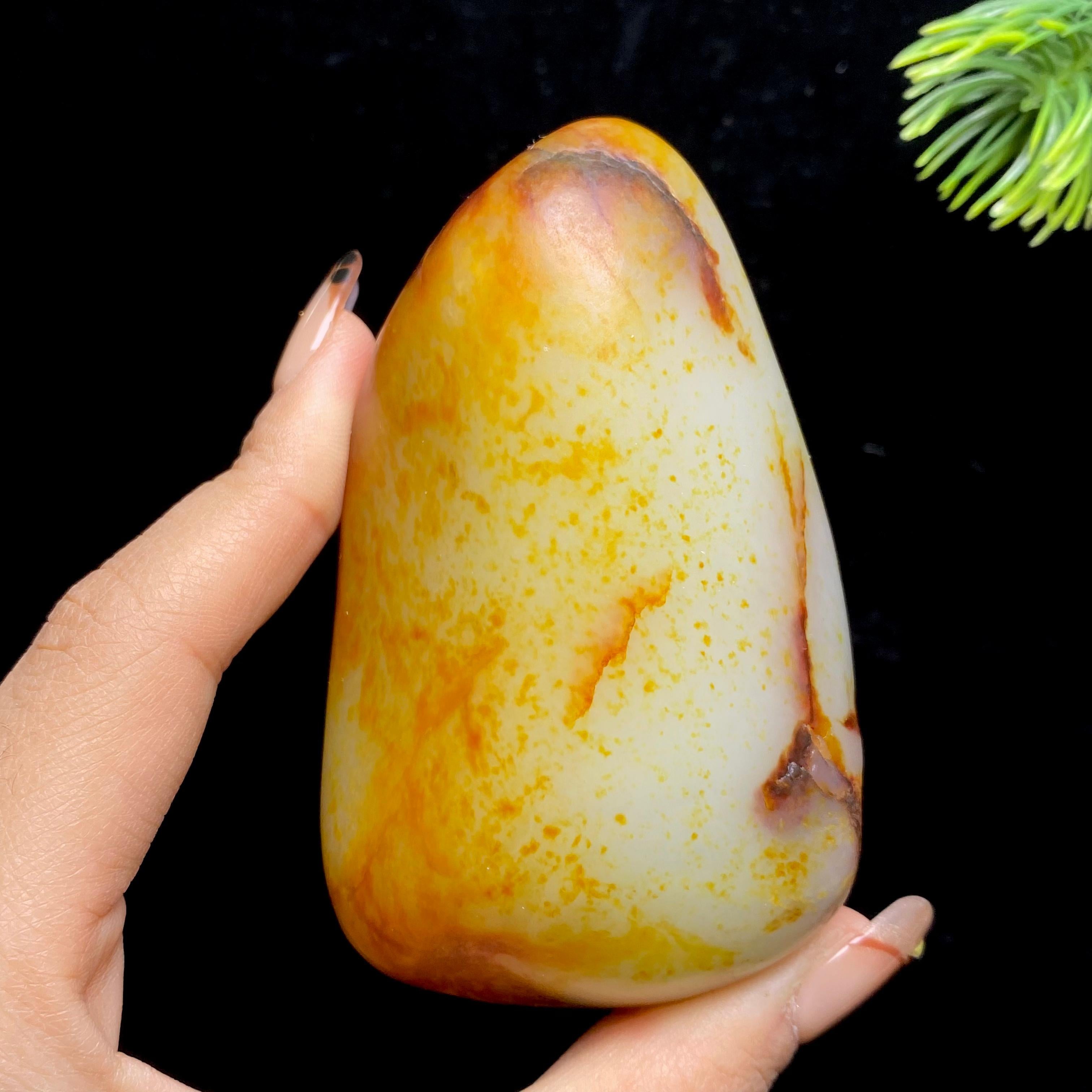 和田玉红皮籽料把件（245.6g）