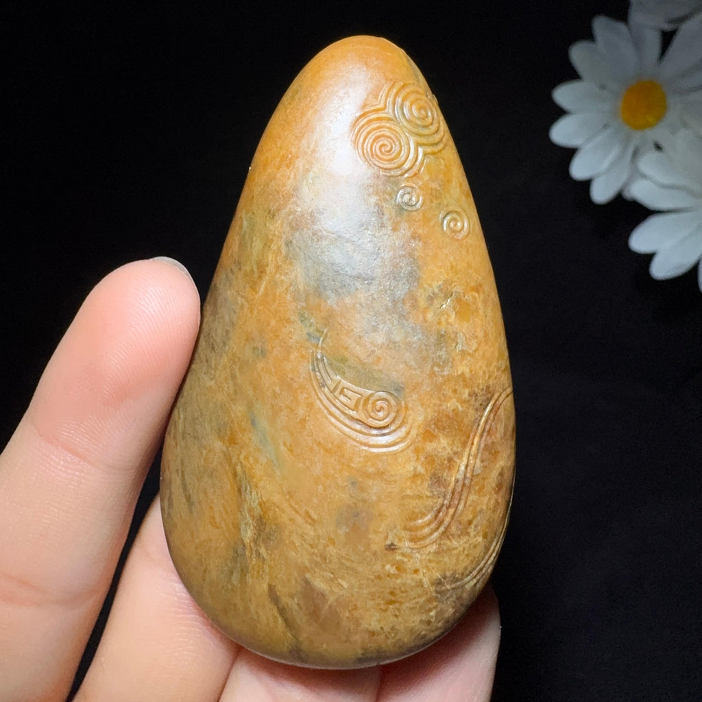 和田玉籽料收藏级挂件马上封侯（54.9g）