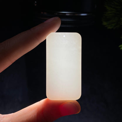 和田玉羊脂白玉无事牌（29.4g）