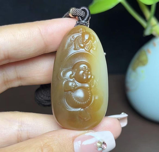 新疆和田玉且末糖白佛公（33.9g）