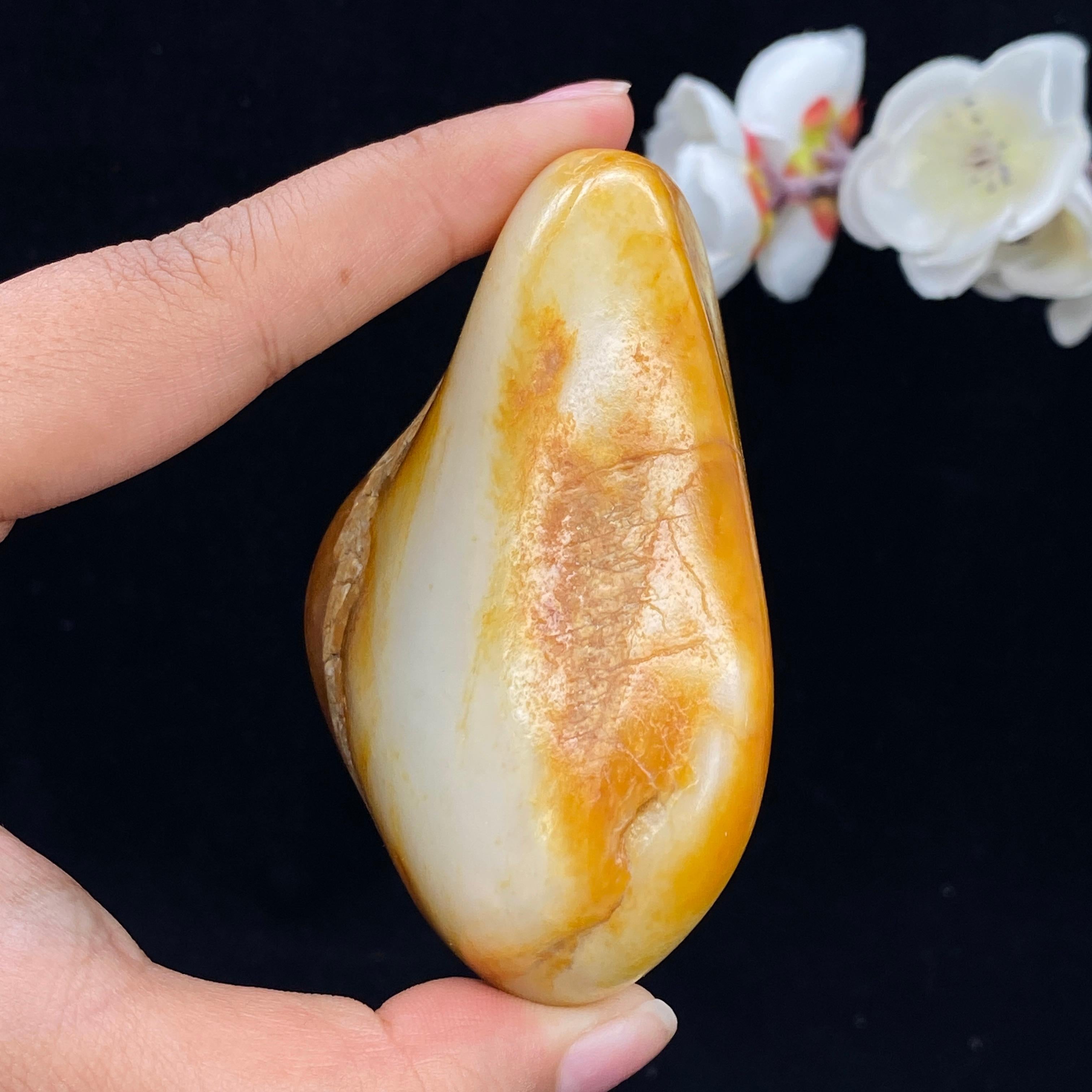 和田玉聚黄皮籽料（200g）
