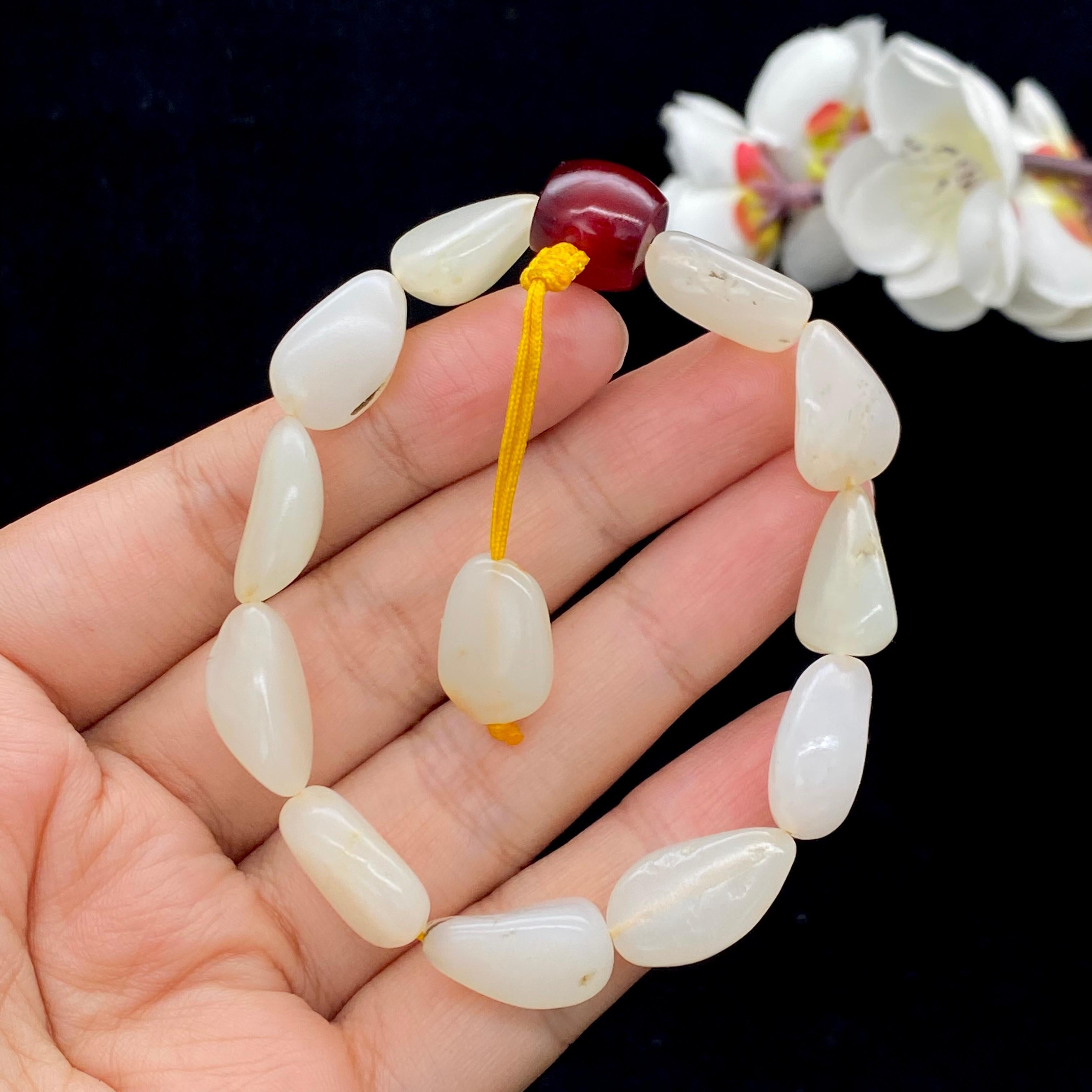 和田玉白玉籽料【精品手串】（24.2g）