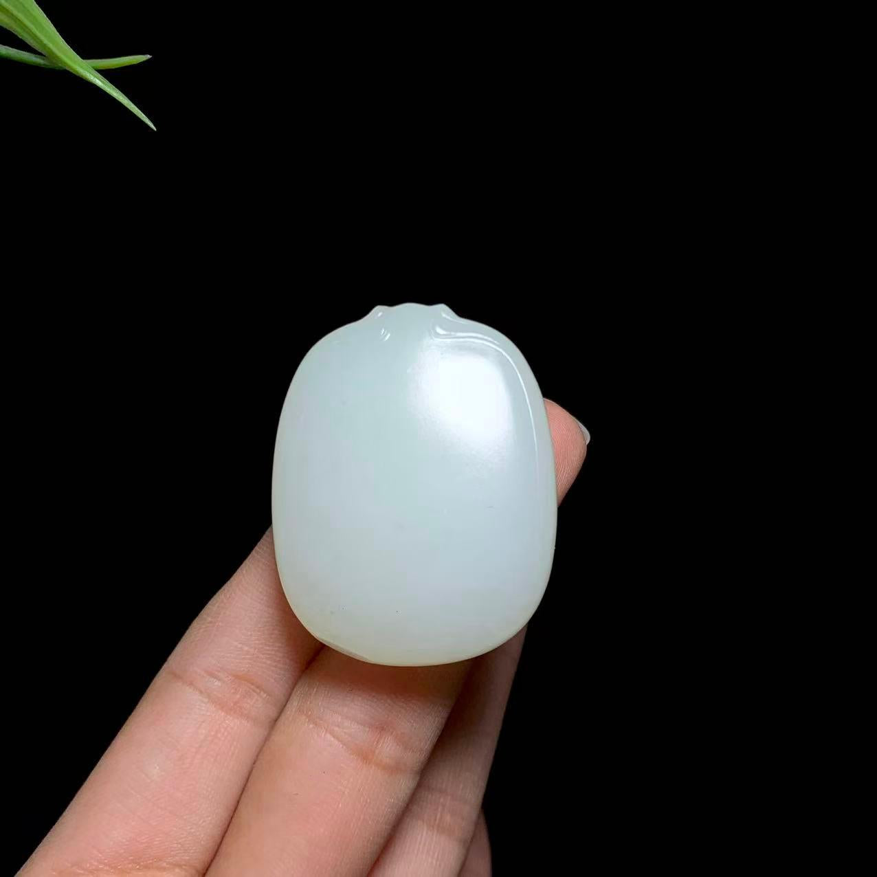 和田玉山流水白玉无事牌（36.0g）
