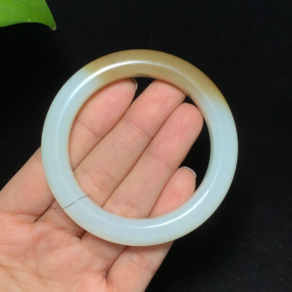 高品质新疆且末羊脂糖白玉手镯（56.6g）