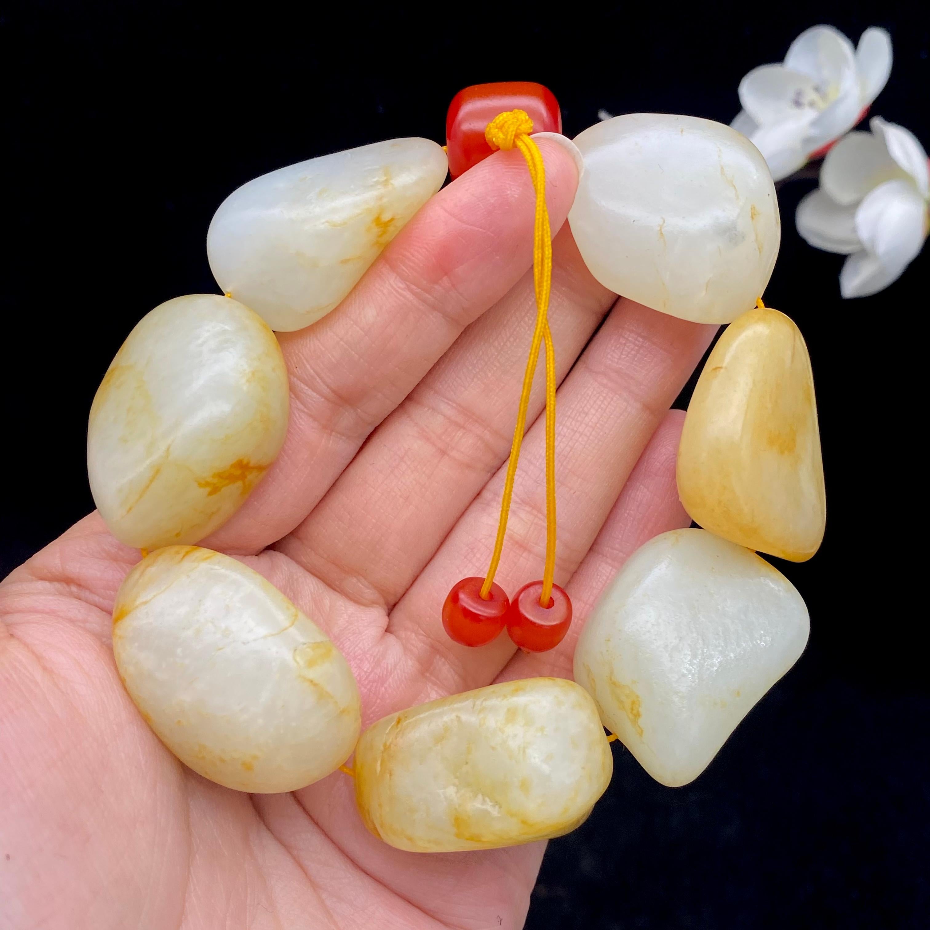 和田玉洒金皮籽料【精品手串】（129.7g）