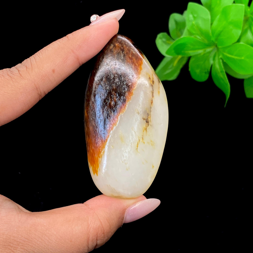 和田玉黑红皮籽料（68.8g）