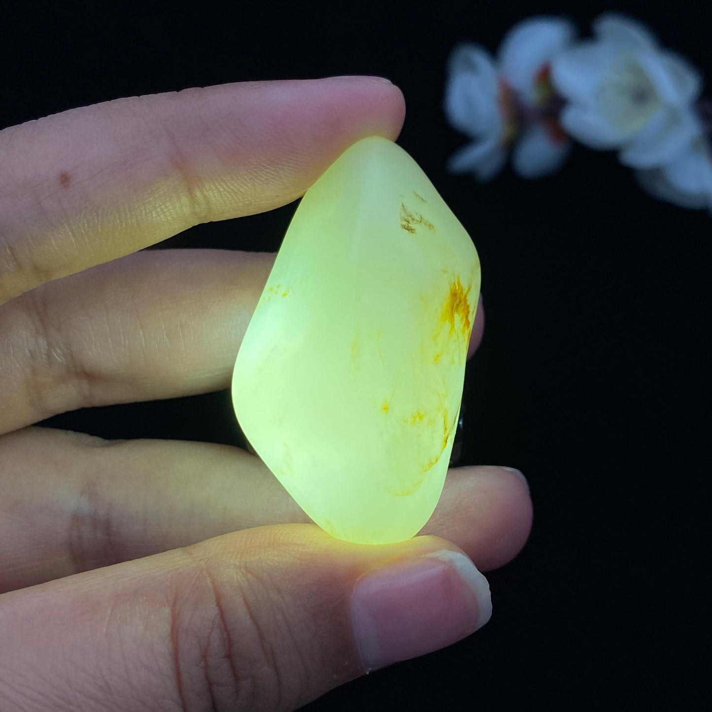 和田玉黄皮籽料挂件（25g）