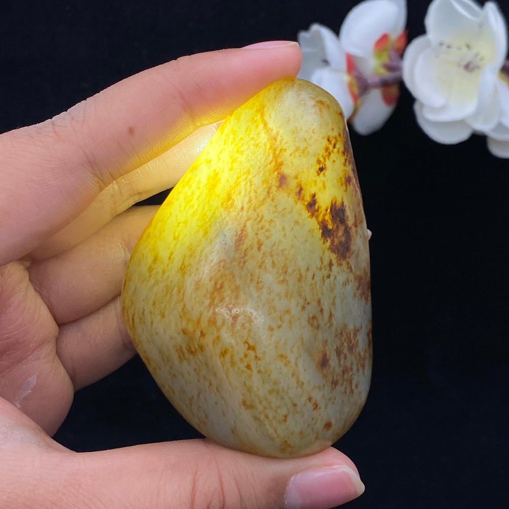 和田玉洒红皮青花底籽料手把件（133.1g）