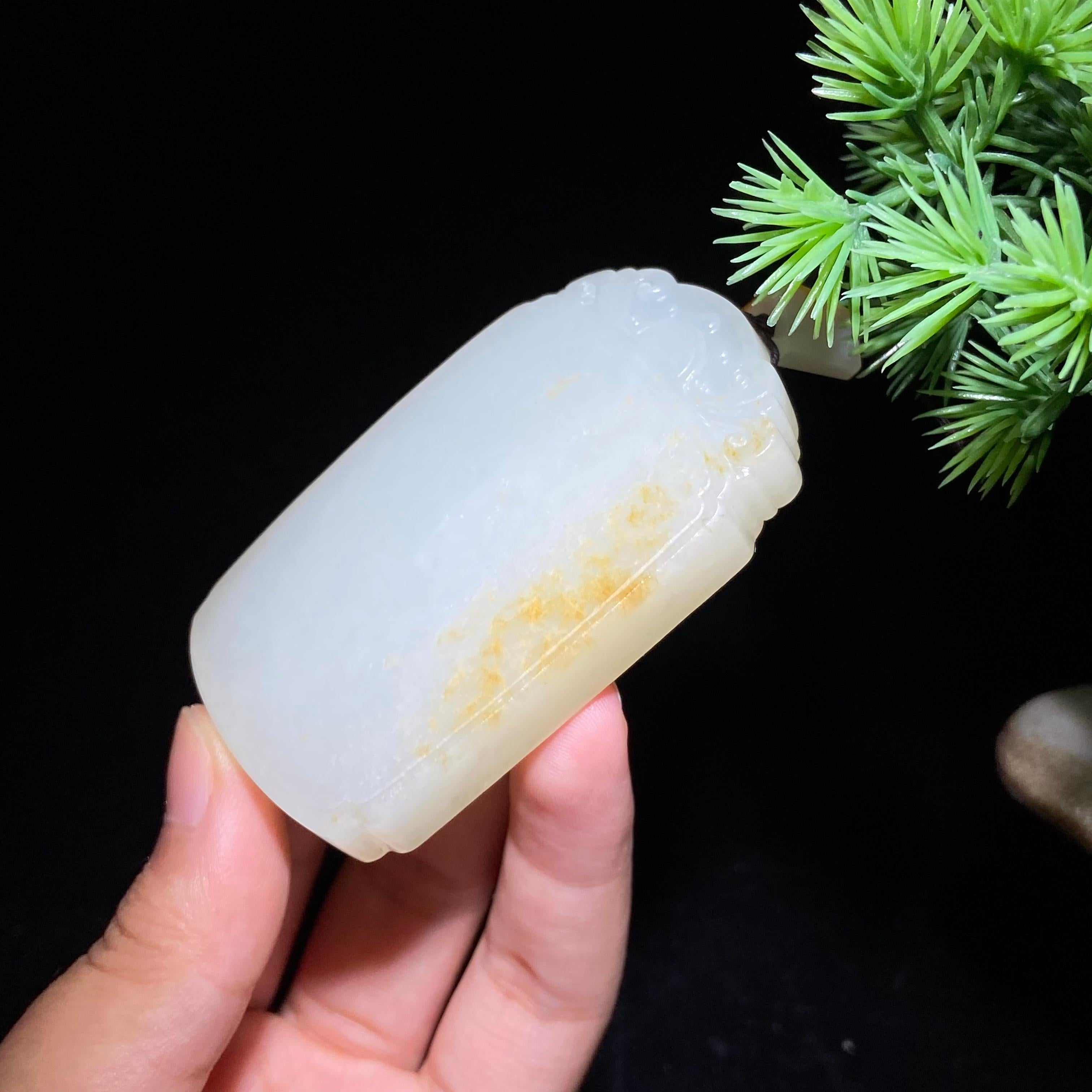和田玉籽料无事牌（84.9g）