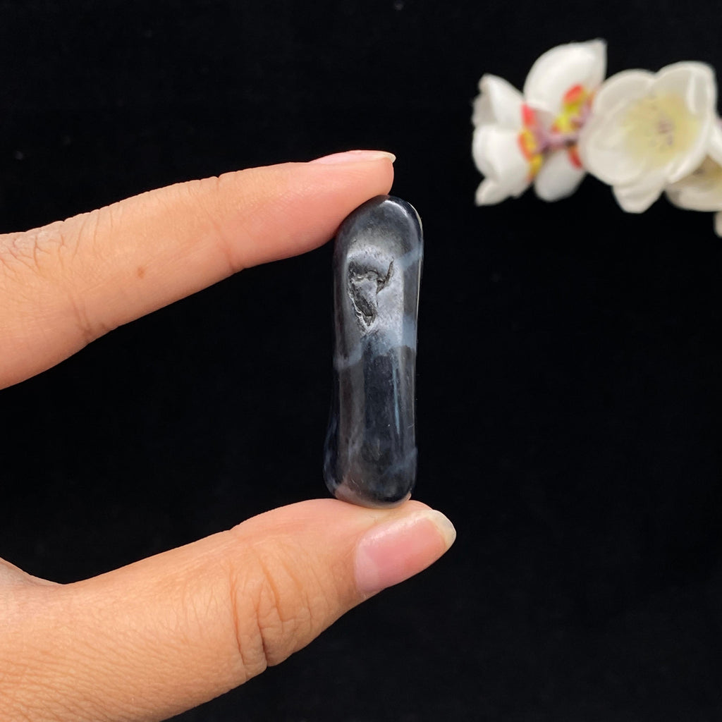 和田玉青花籽料挂件（20.9g）