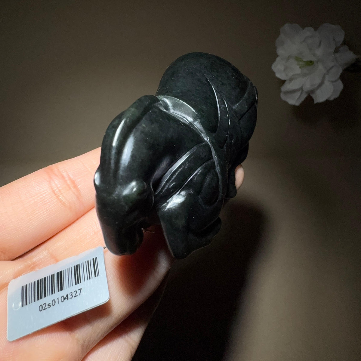 和田玉黑青手把件马到成功（142.3g）