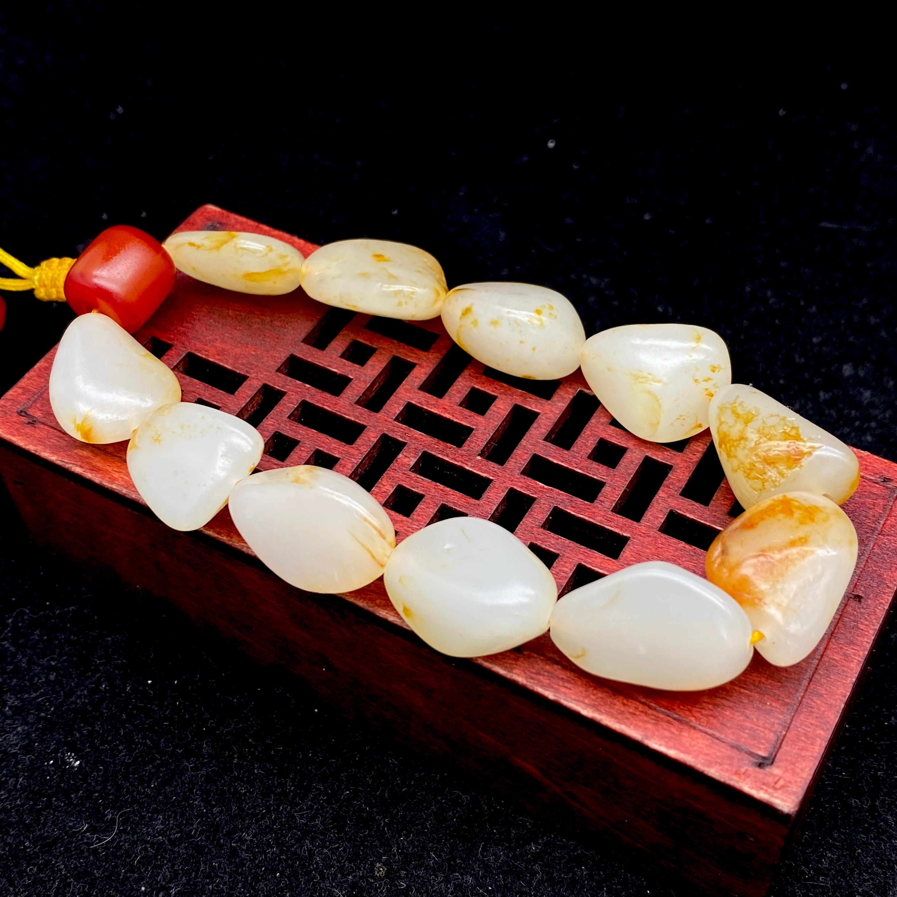 和田玉洒金皮籽料【精品手串】（35.5g）