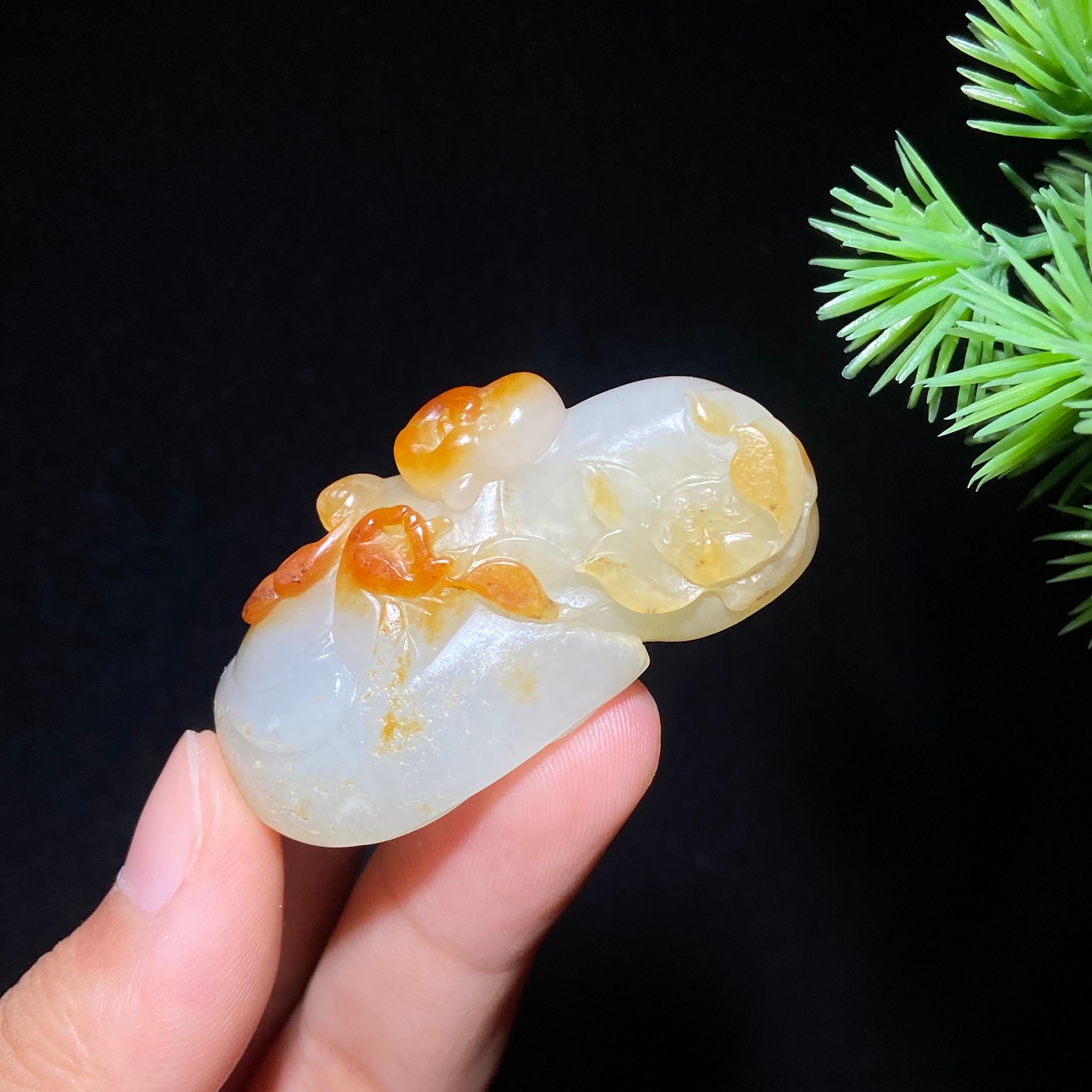 和田玉籽料佛公（25.5g）
