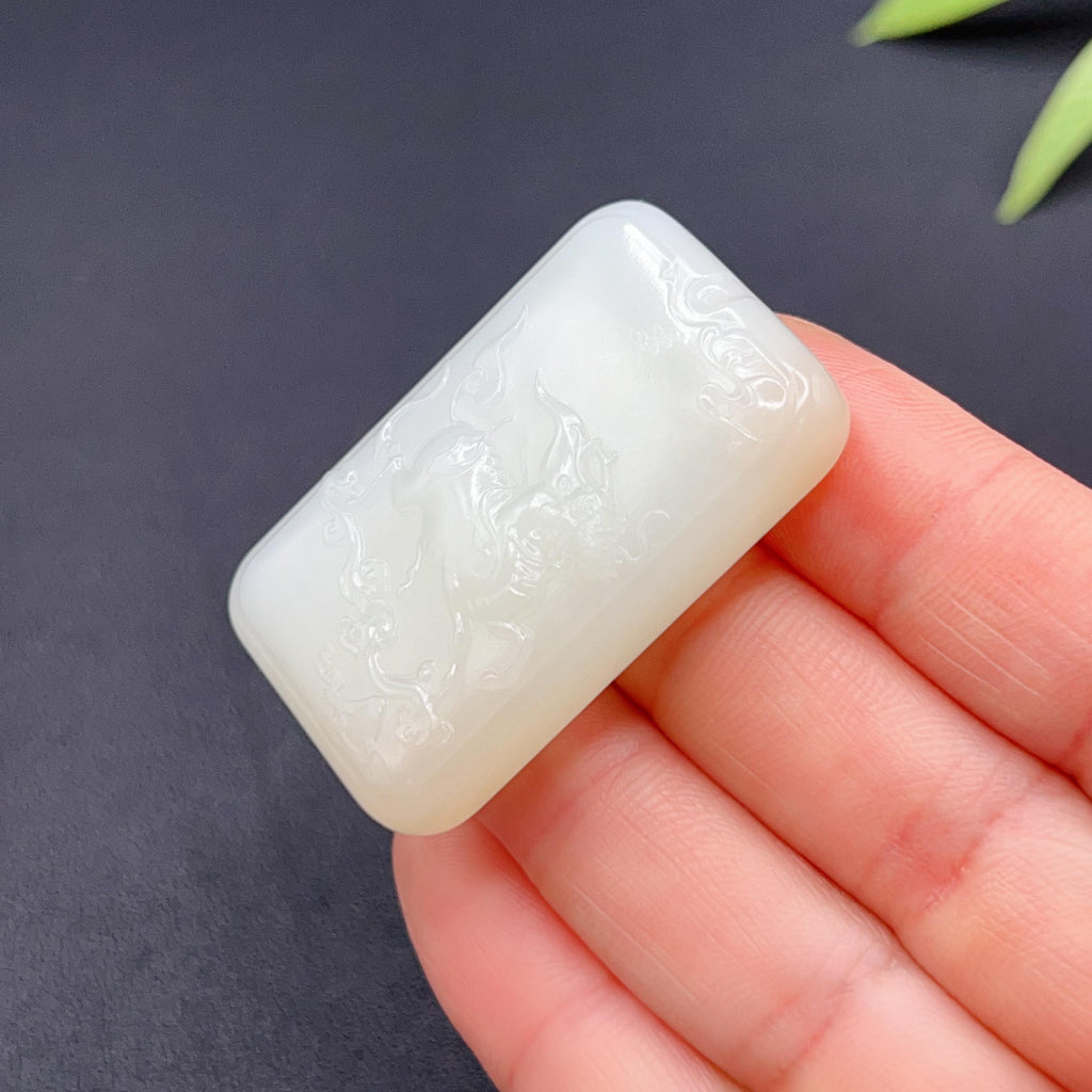 和田玉羊脂白麒麟玉牌（27.29g）