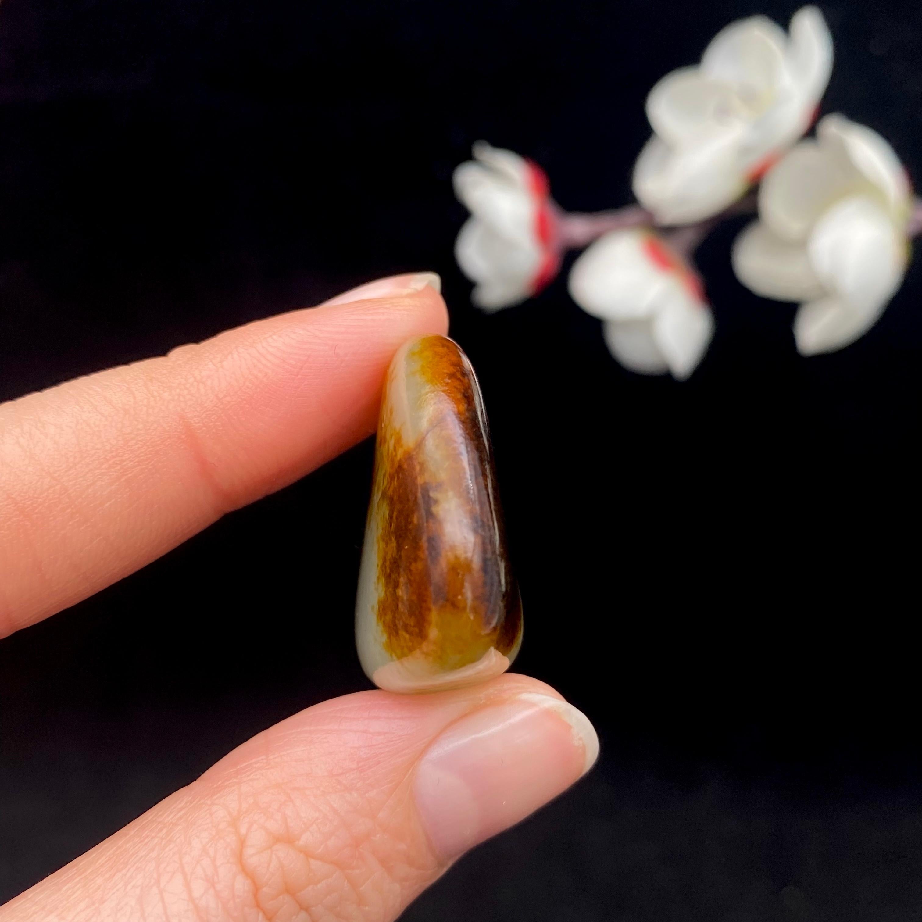 和田玉聚红皮籽料吊坠籽（13.8g）