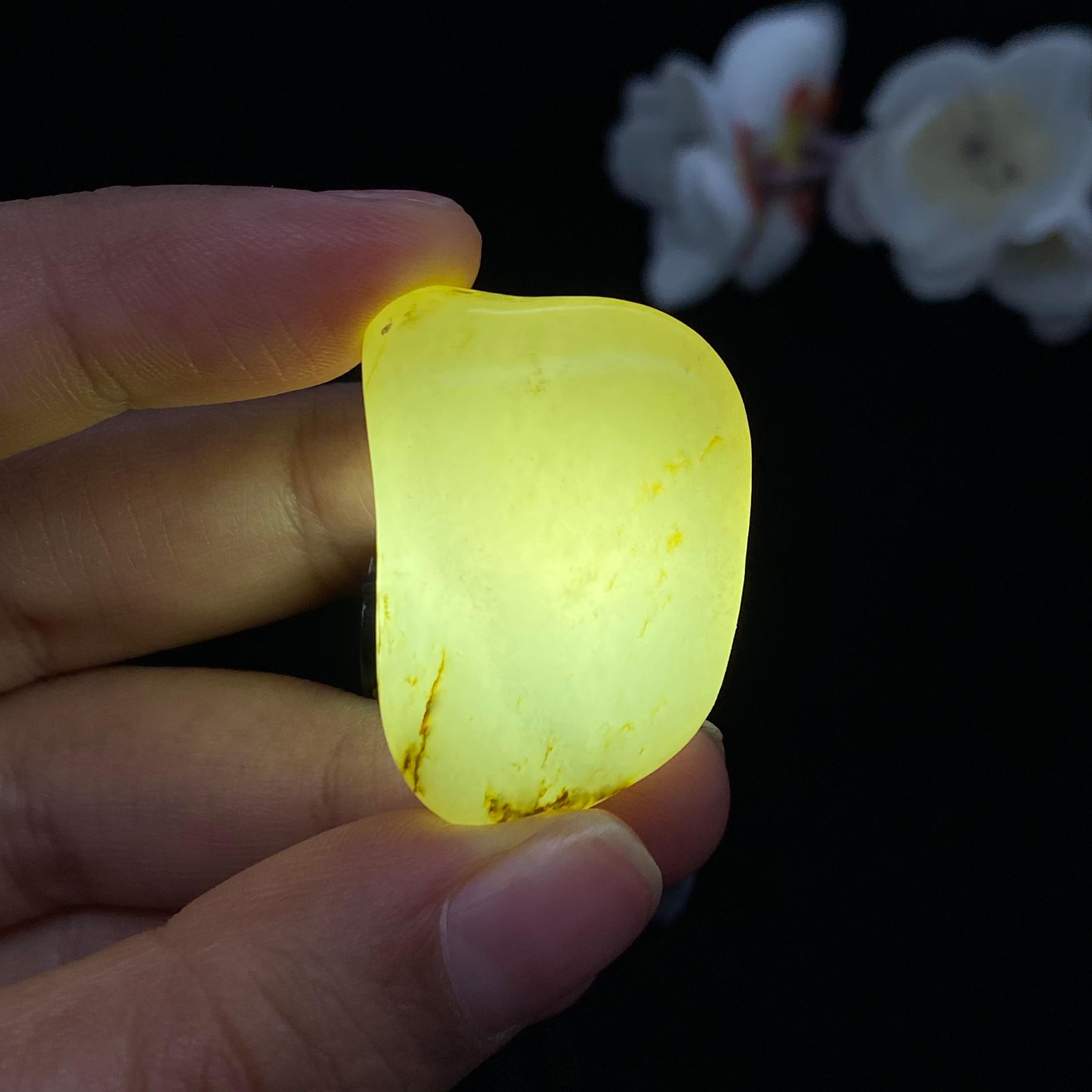 和田玉洒金皮青花底籽料挂件（17.2g）