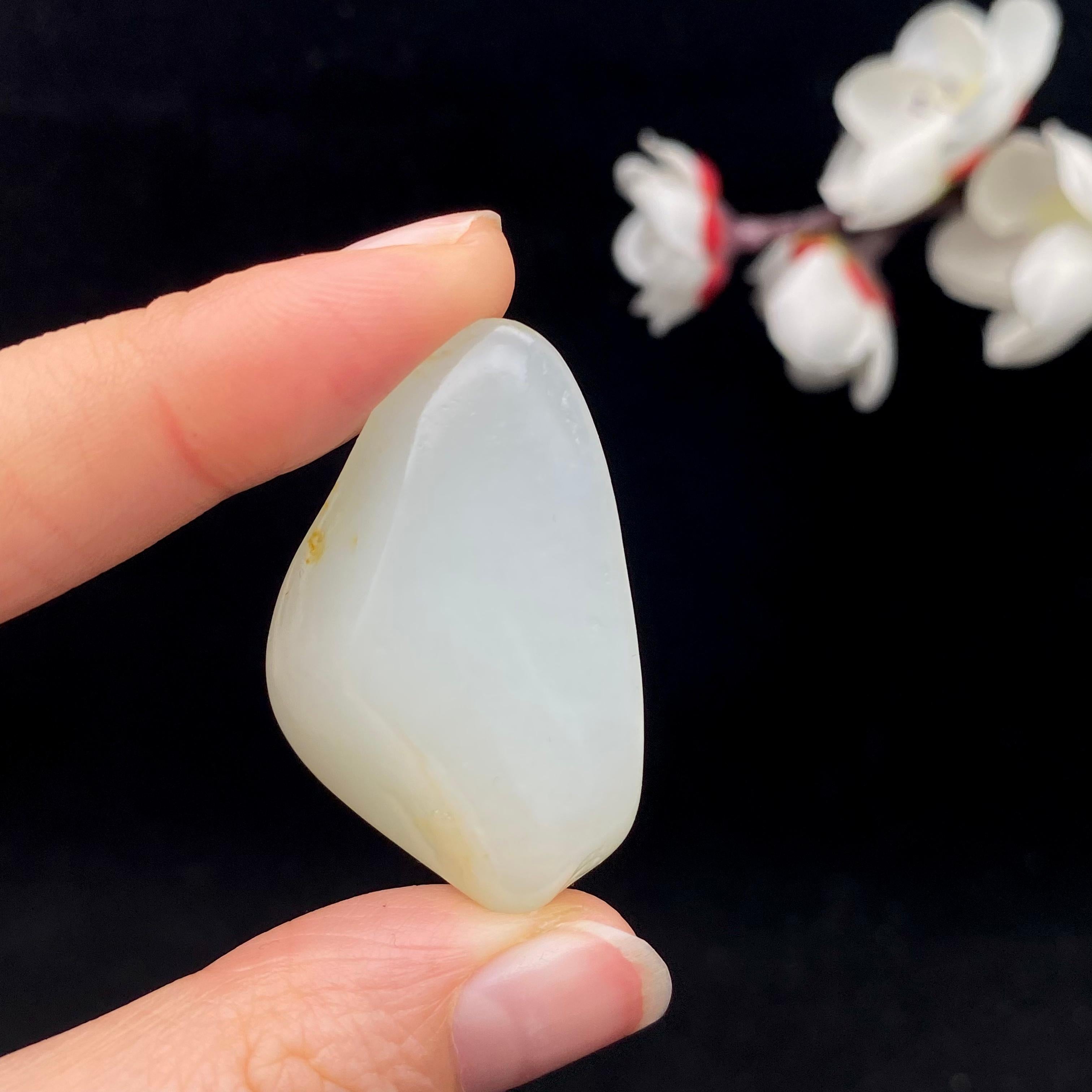 和田玉白玉籽料原石（16.7g）